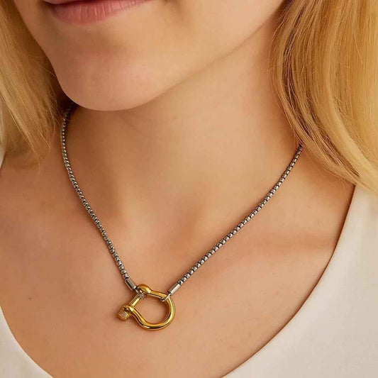 Lucky Lock Carabiner Necklace – Two-Tone Mixed Metal Horseshoe Pendant Chain