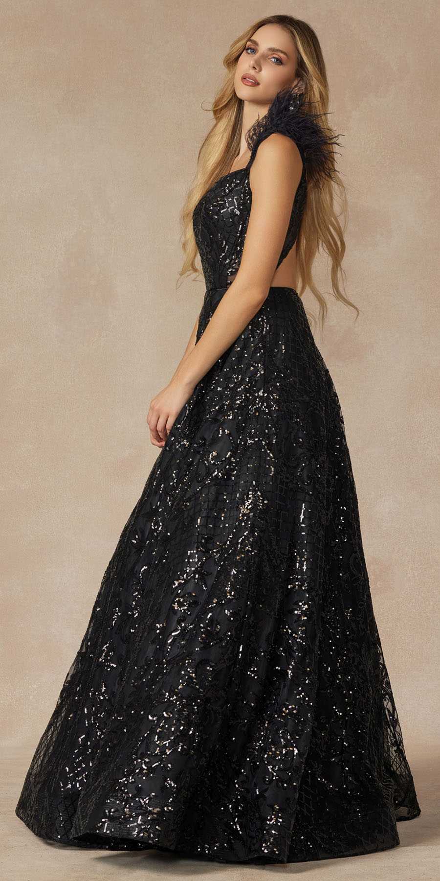 Juliet 297 Vestido de Noche Acampanado hasta el Suelo con Lentejuelas Estampadas, Mangas Casquillo y Plumas
