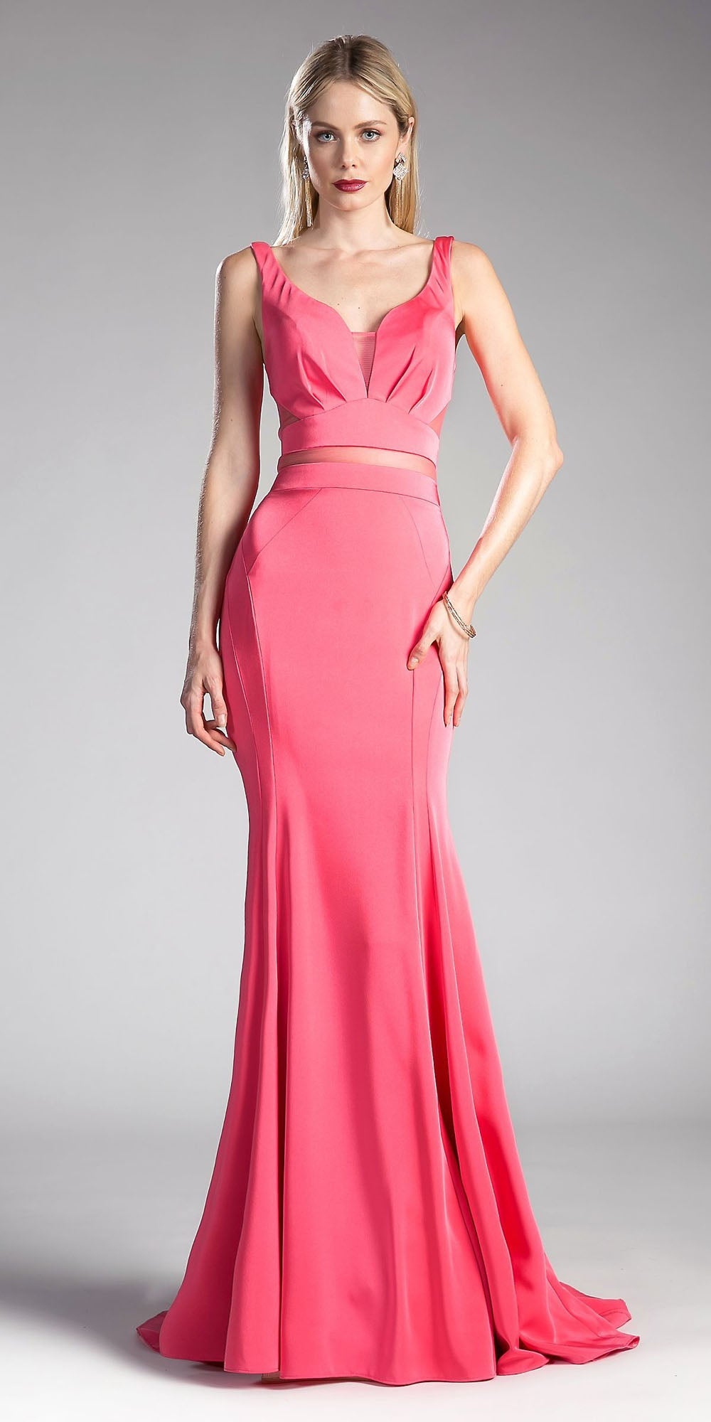 Cinderella Divine 62454 Vestido de jersey ajustado con espalda recortada con volantes