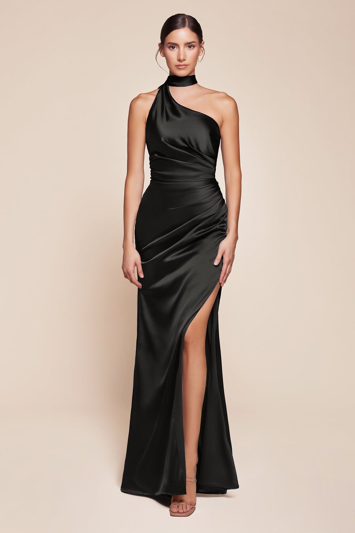 Vestido Ladivine 7454 de raso lujoso ajustado con un solo hombro
