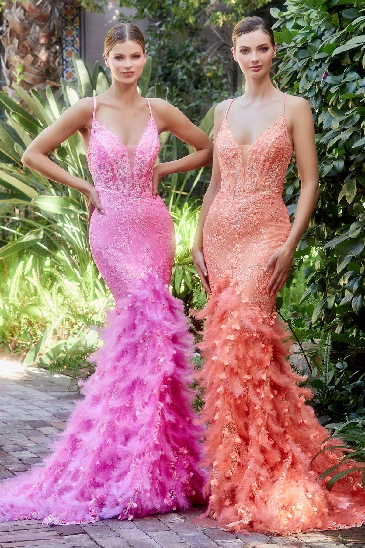 Vestido de noche de sirena con plumas Andrea & Leo A1116