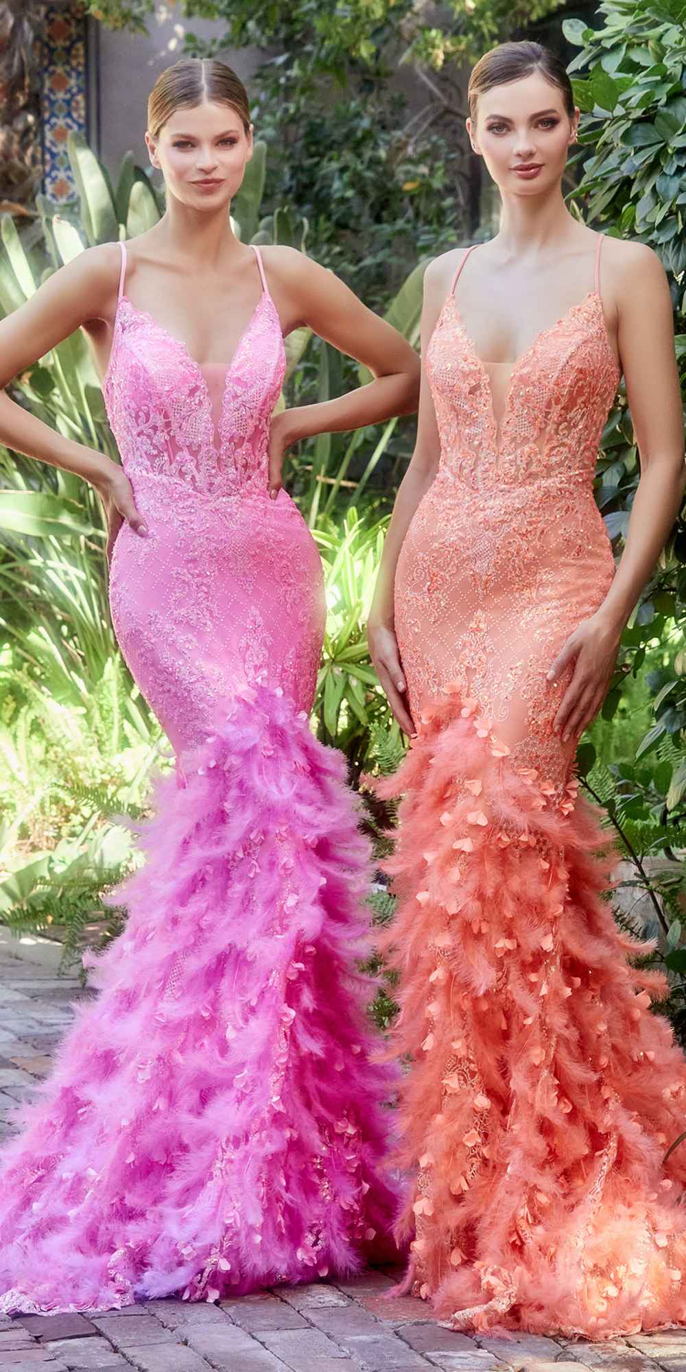 Vestido de noche de sirena con plumas Andrea & Leo A1116