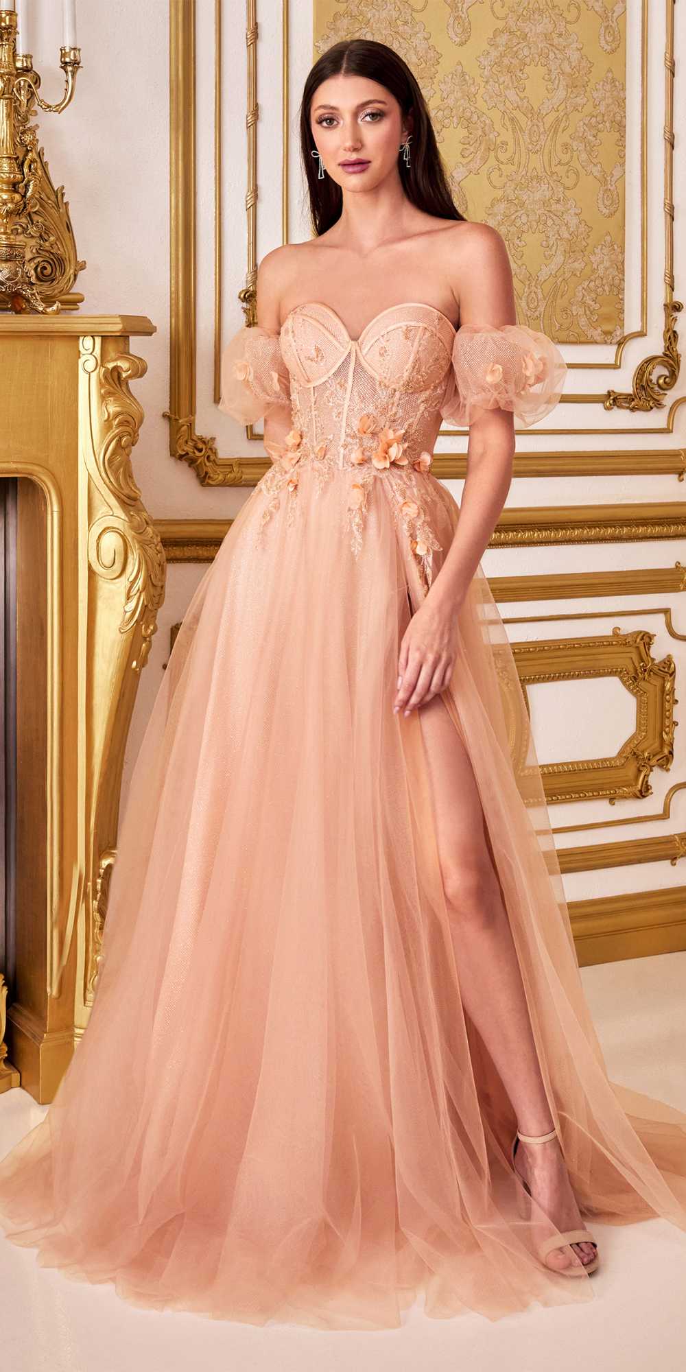 Cinderella Divine CB080 Vestido Largo de Gala sin Tirantes de Tul con Flores