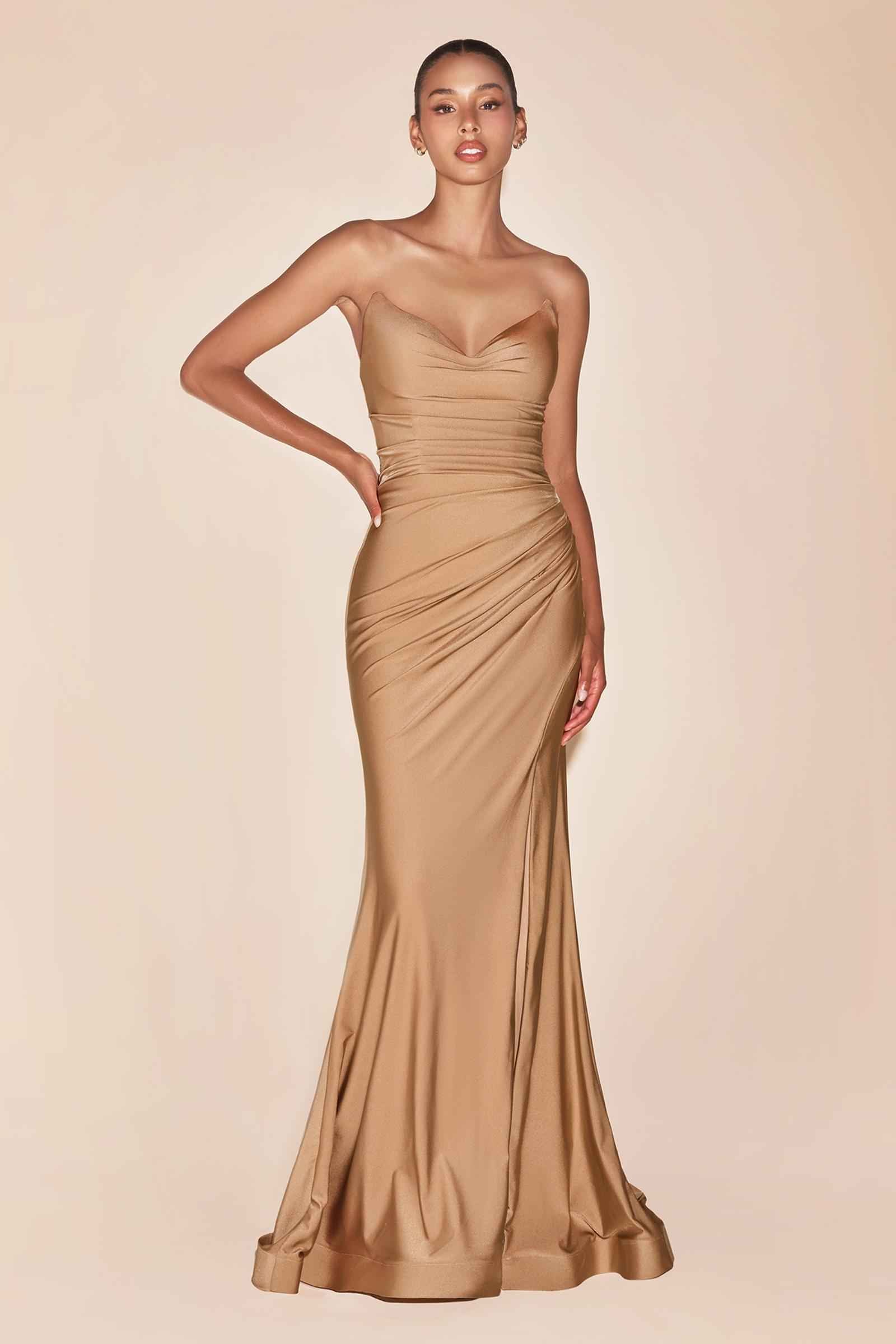 Vestido Ladivine CD791, vestido entallado de satén elástico sin tirantes con abertura