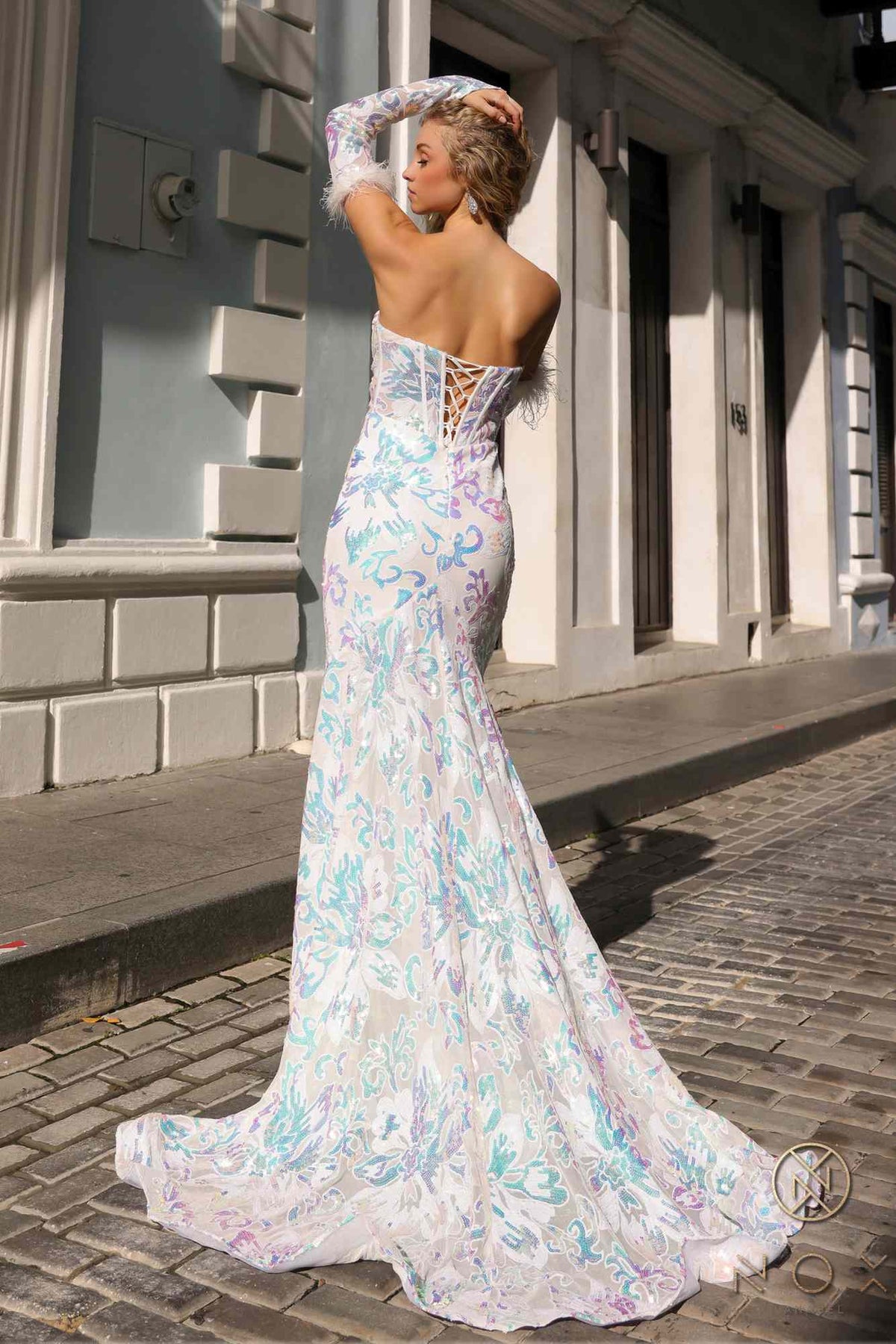 Nox Anabel D1269 Vestido de Noche Sirena con Lentejuelas Florales y Mangas Largas Desmontables