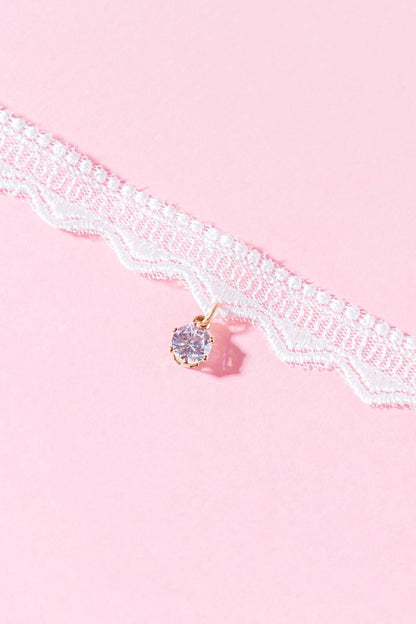 PRETTY IN LOVE CHOKER