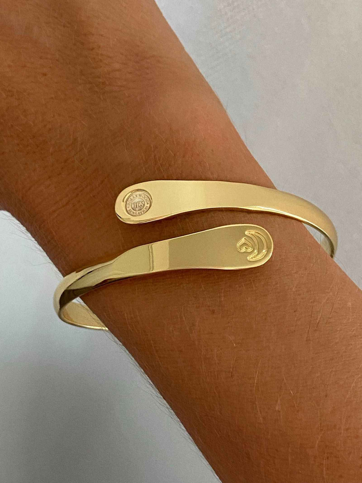 Engraved I love you to the moon and back Bracelet,  Moon and Heart Bracelets