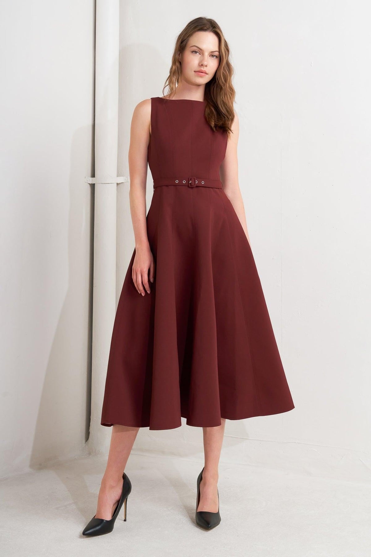 VESTIDO MIDI TEJIDO LIVING THE DREAM WINE