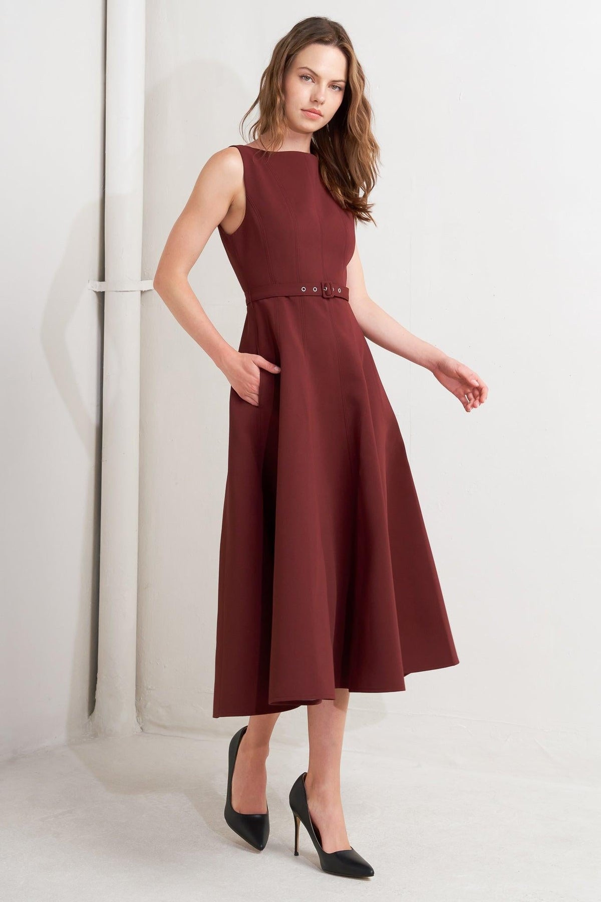 VESTIDO MIDI TEJIDO LIVING THE DREAM WINE