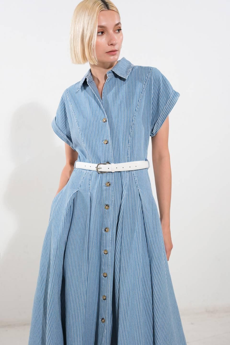 VESTIDO MIDI DE MEZCLILLA PARA DISFRUTAR DEL SOL