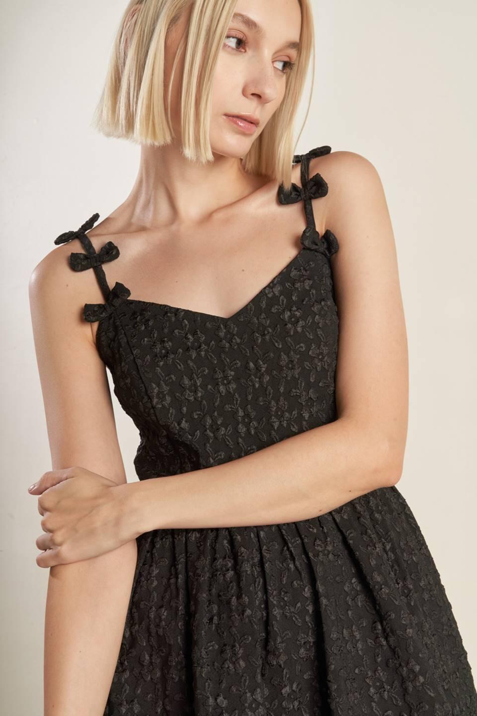 MINIVESTIDO DE ENCAJE TEJIDO COVETED SWEETNESS