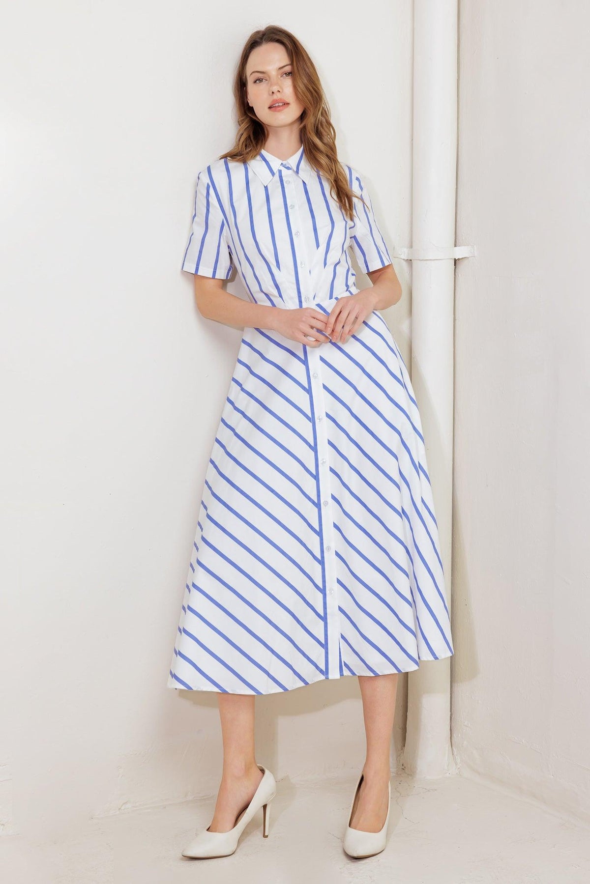 ME CONVENCIÓ CON EL VESTIDO MIDI TEJIDO