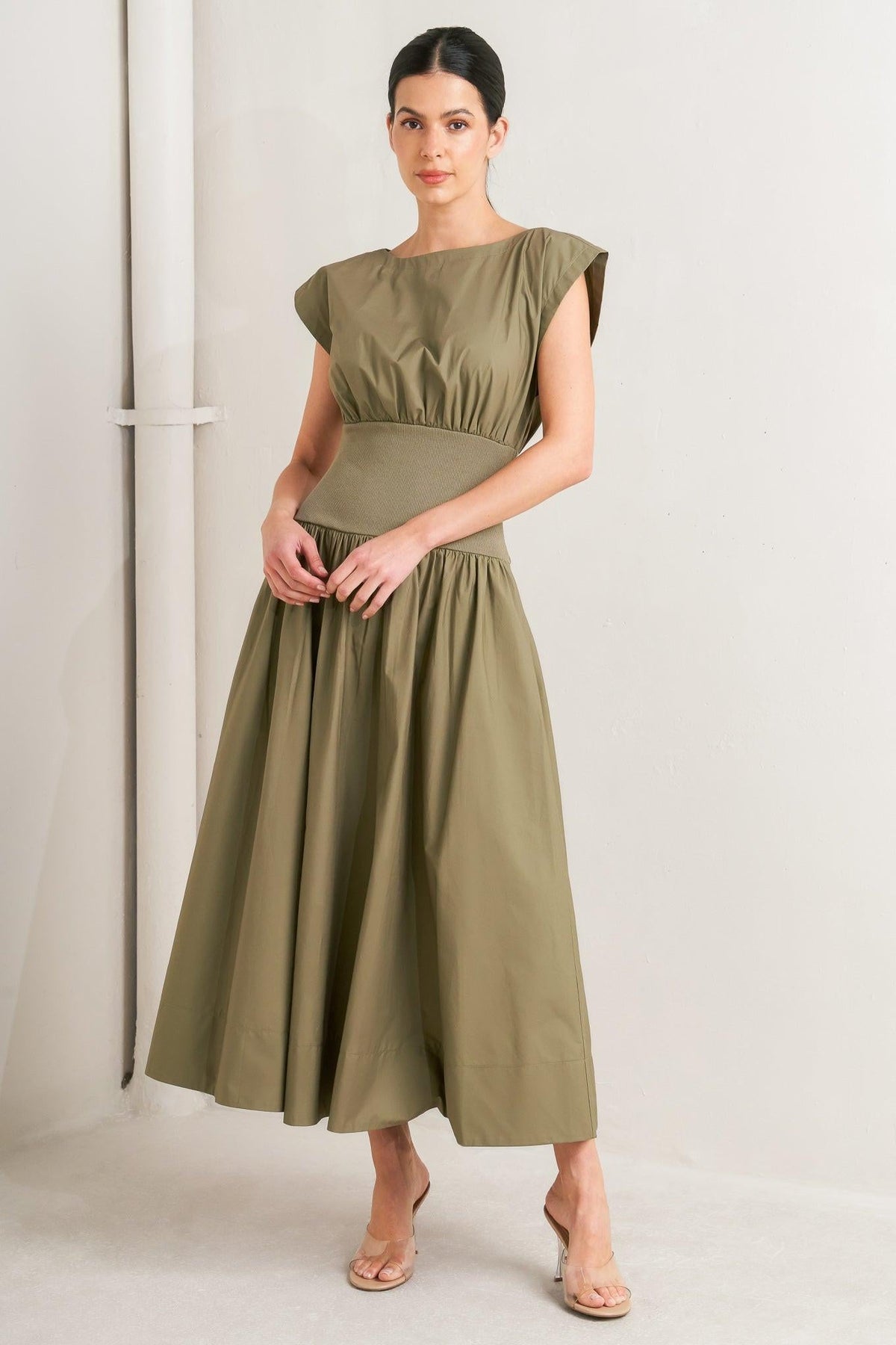 VESTIDO MIDI TEJIDO OLIVA ROMÁNTICO DREAMWEAVER