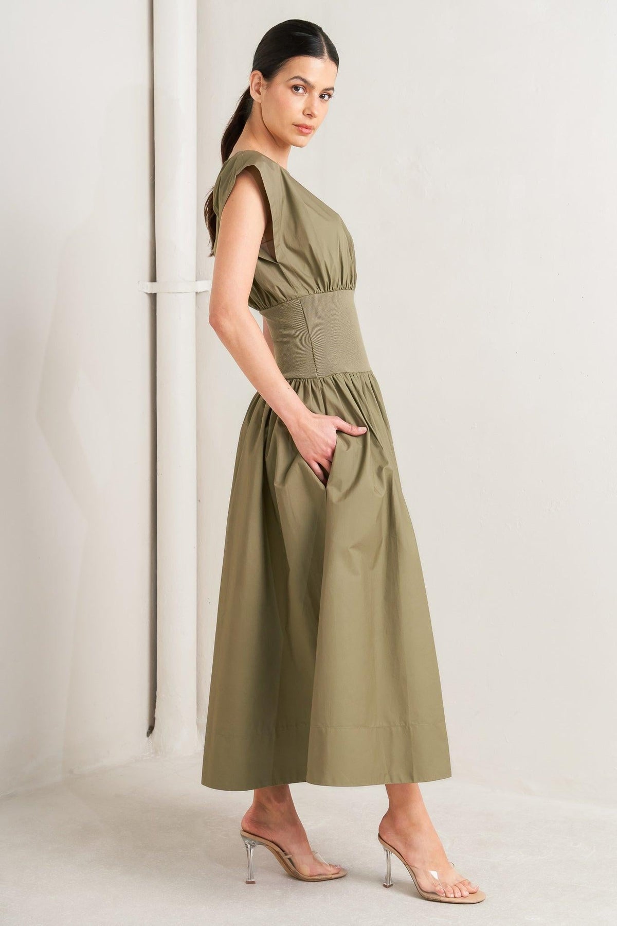 VESTIDO MIDI TEJIDO OLIVA ROMÁNTICO DREAMWEAVER