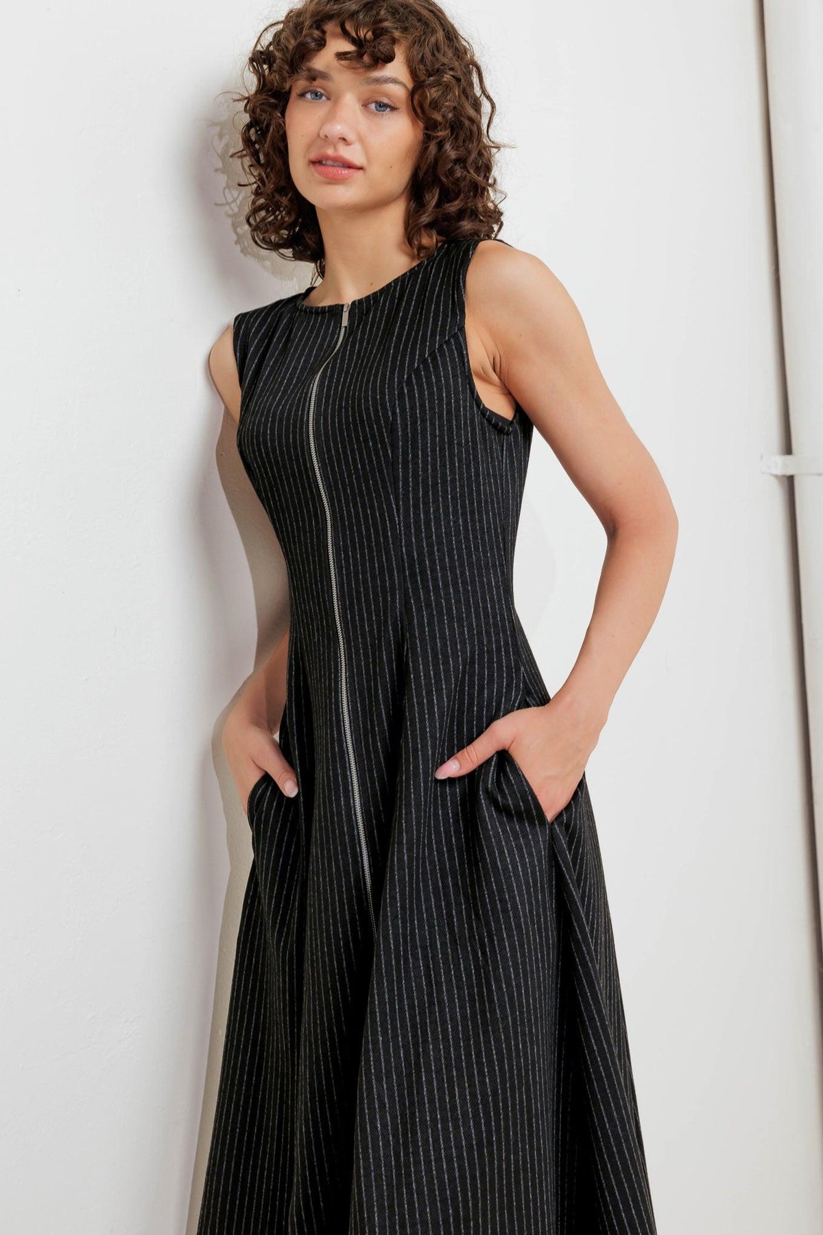 URBAN FRAME WOVEN MIDI DRESS