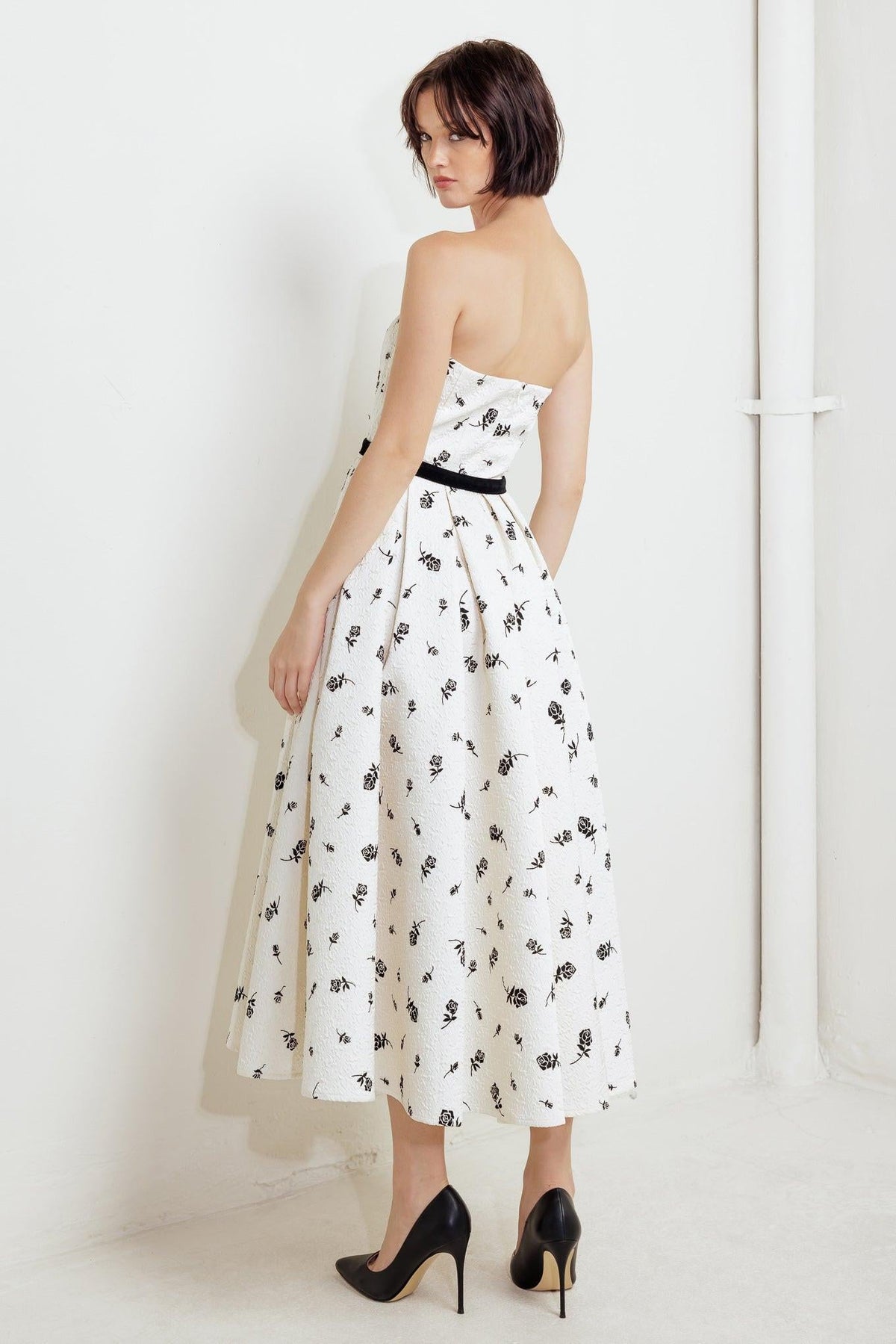 PRECIOSO VESTIDO MIDI TEJIDO CULTIVADO