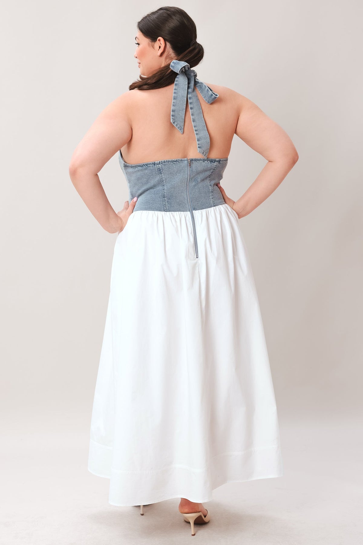 VESTIDO MIDI TEJIDO DE LA CIUDAD A LA COSTA