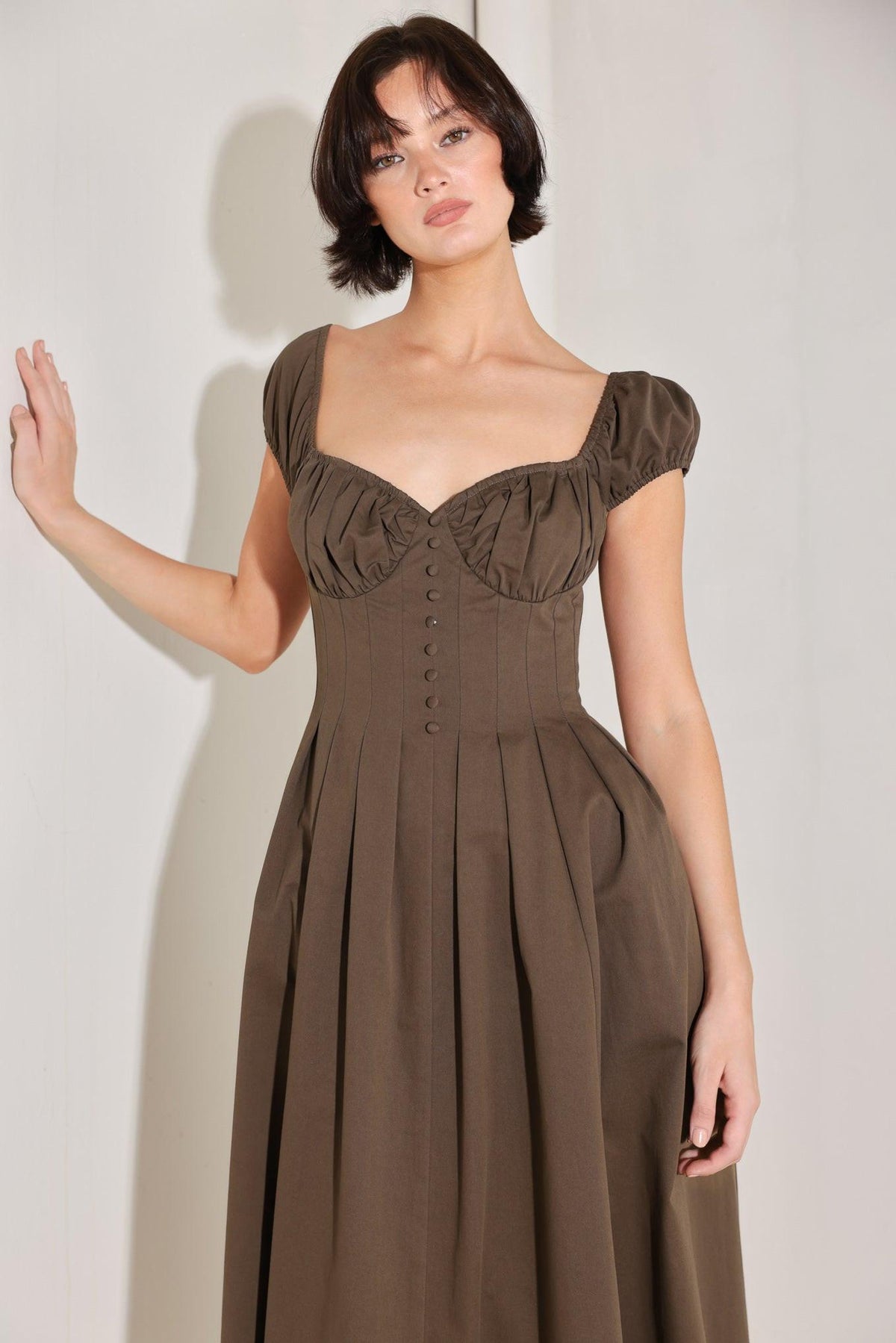 VESTIDO MIDI TEJIDO MOCHA MUSE MOMENT
