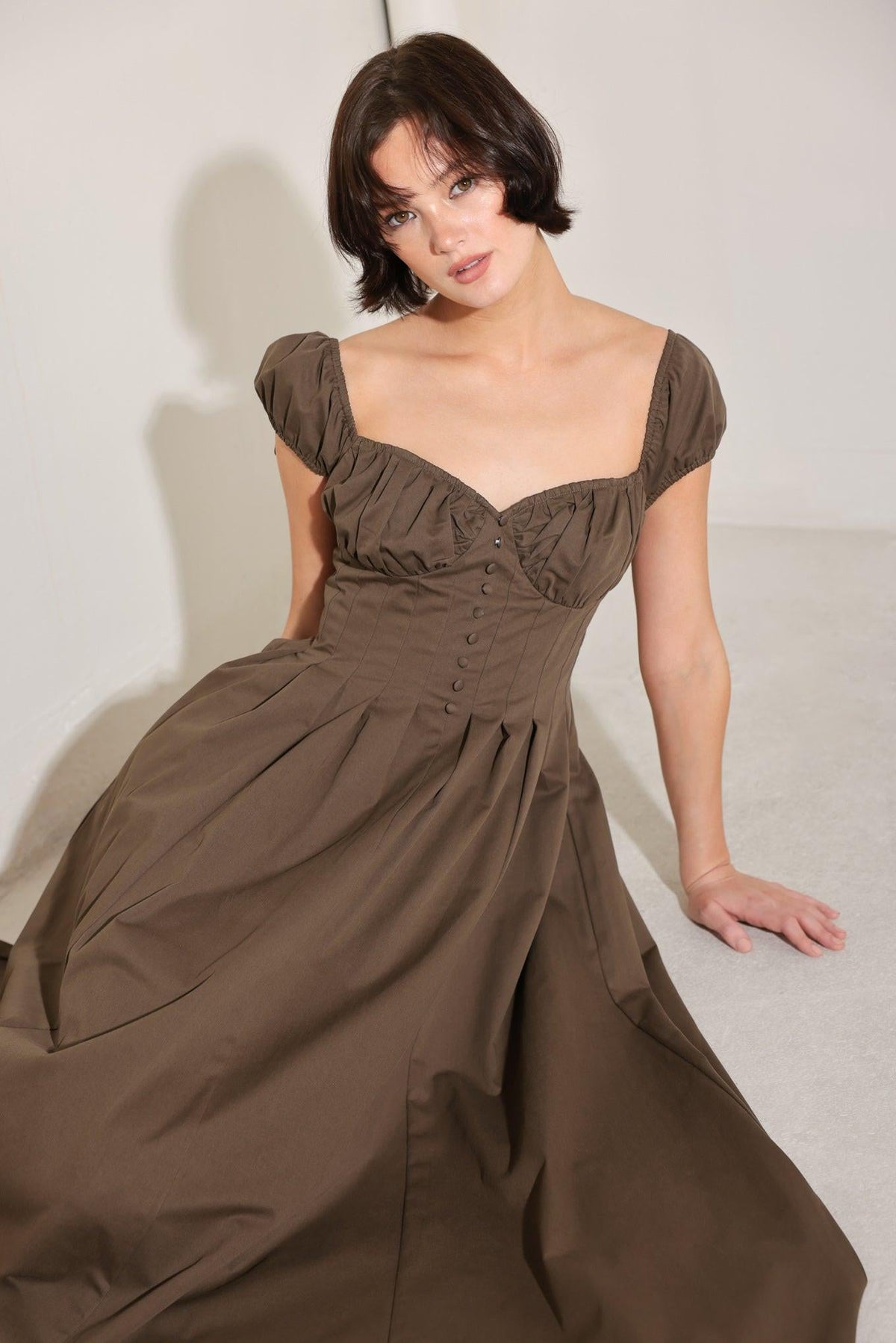 VESTIDO MIDI TEJIDO MOCHA MUSE MOMENT