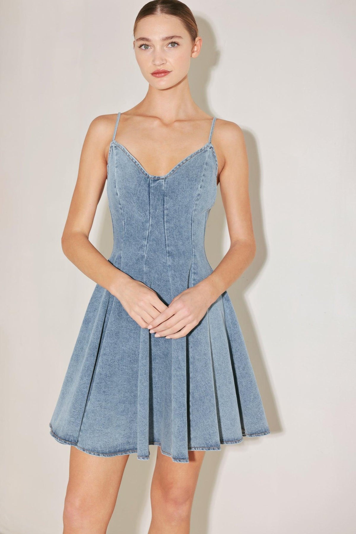 VESTIDO MINI DE MEZCLILLA SUMMER HEARTBEAT