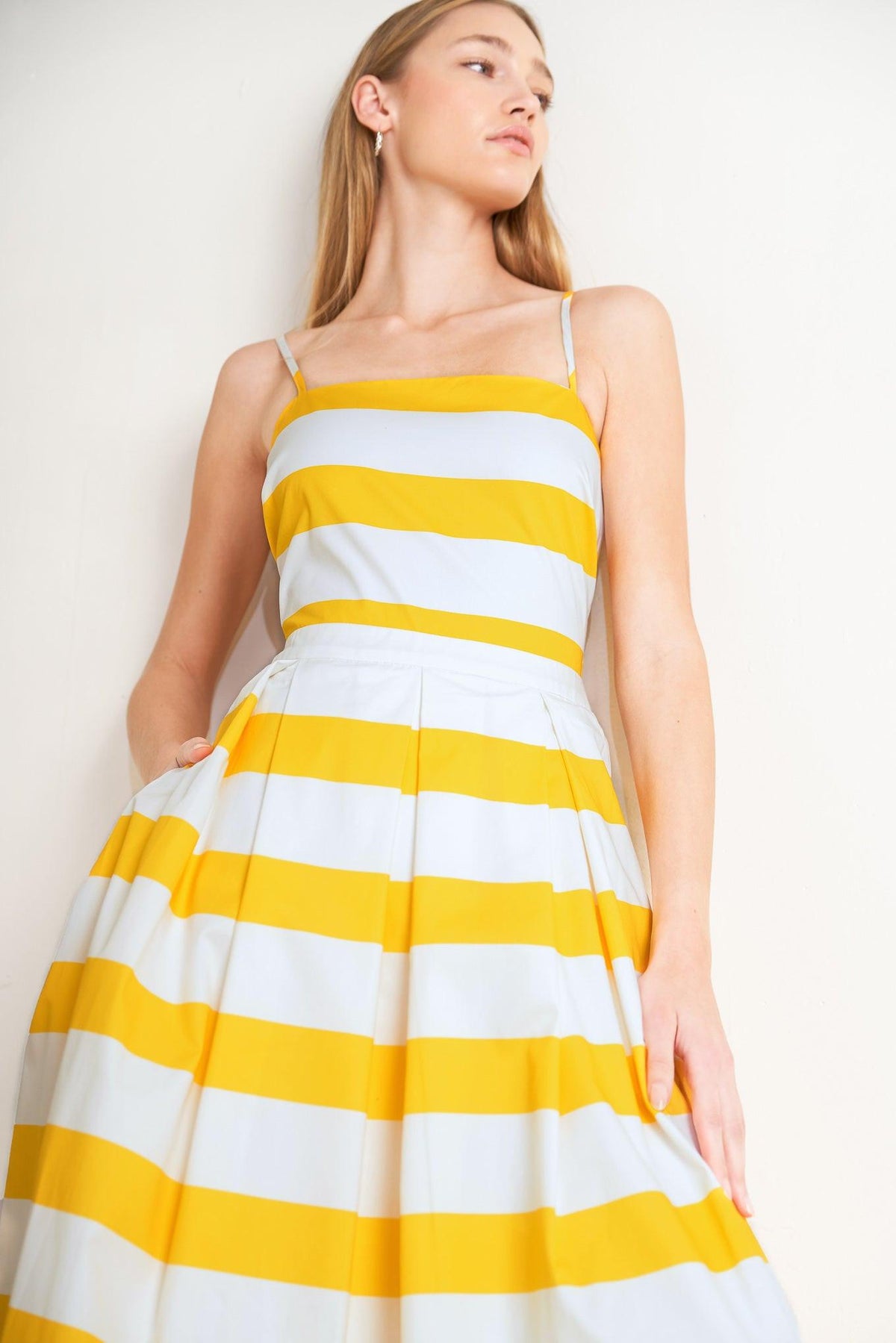 VESTIDO MIDI TEJIDO HONEY GLOW