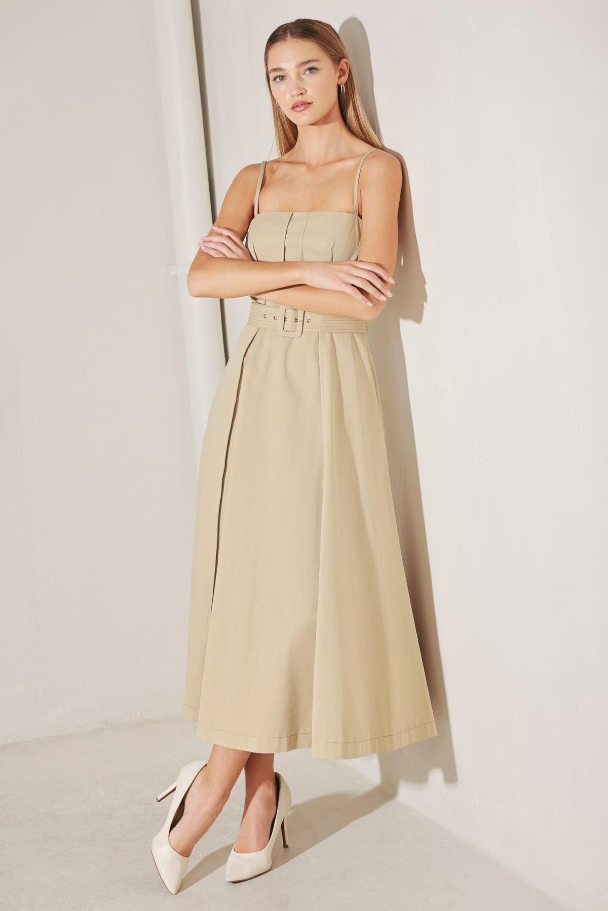 UNDERSTATED ICON WOVEN MIDI DRESS