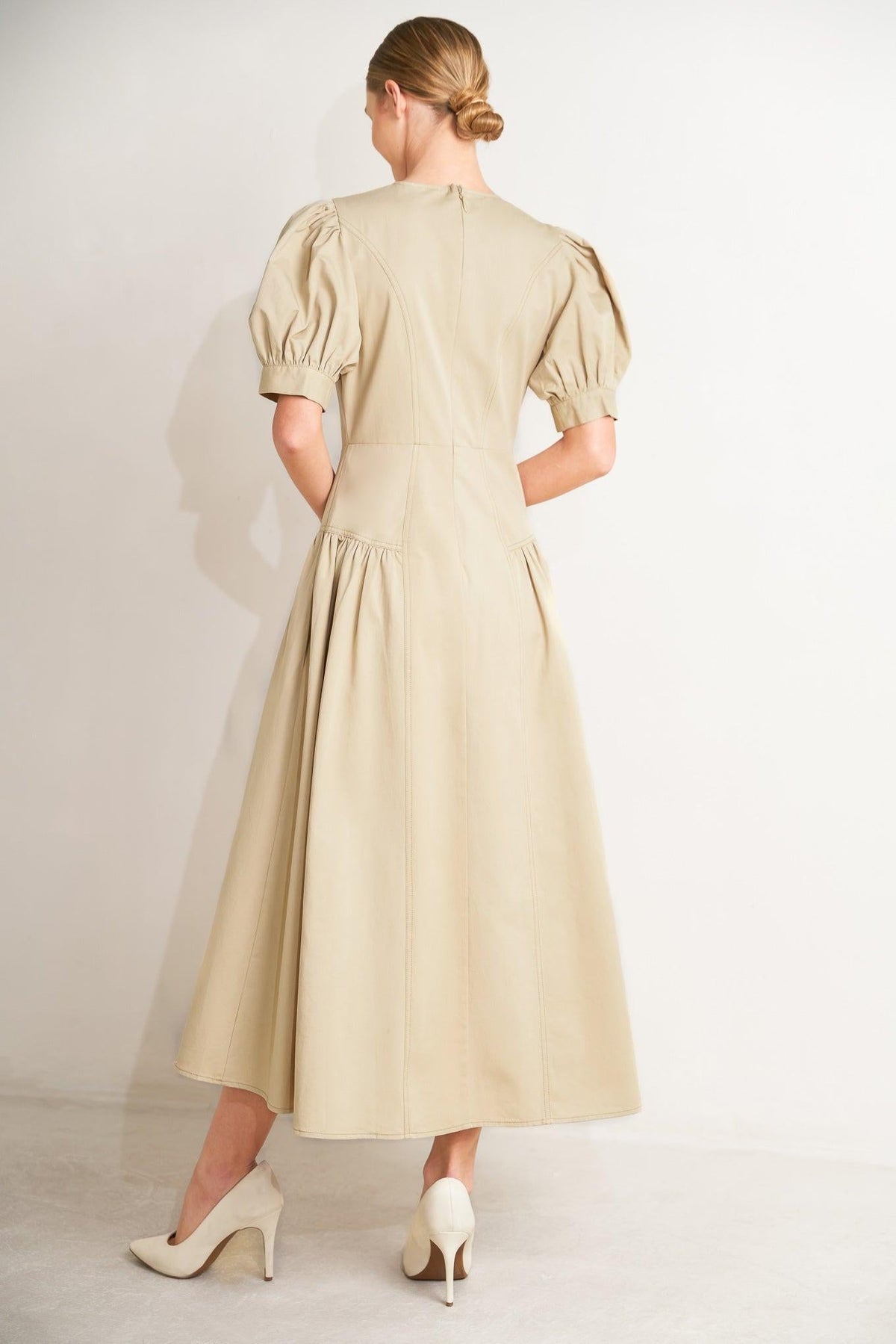 VESTIDO MIDI TEJIDO DE ICONO SUTIL