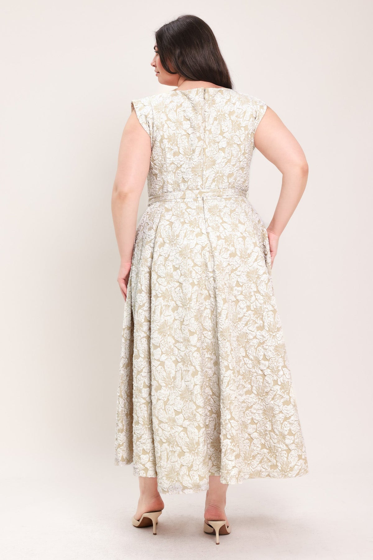VESTIDO MIDI DE TEJIDO MARFIL STATEMENT