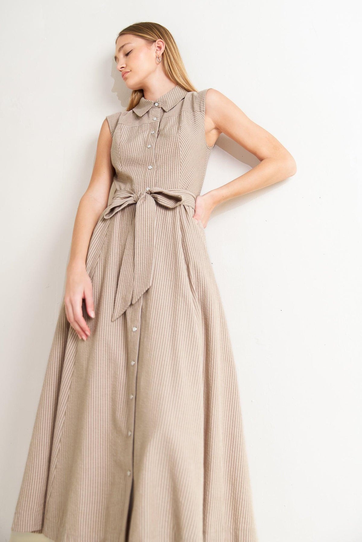 VESTIDO MIDI TEJIDO COLOR CAFÉ CON LECHE