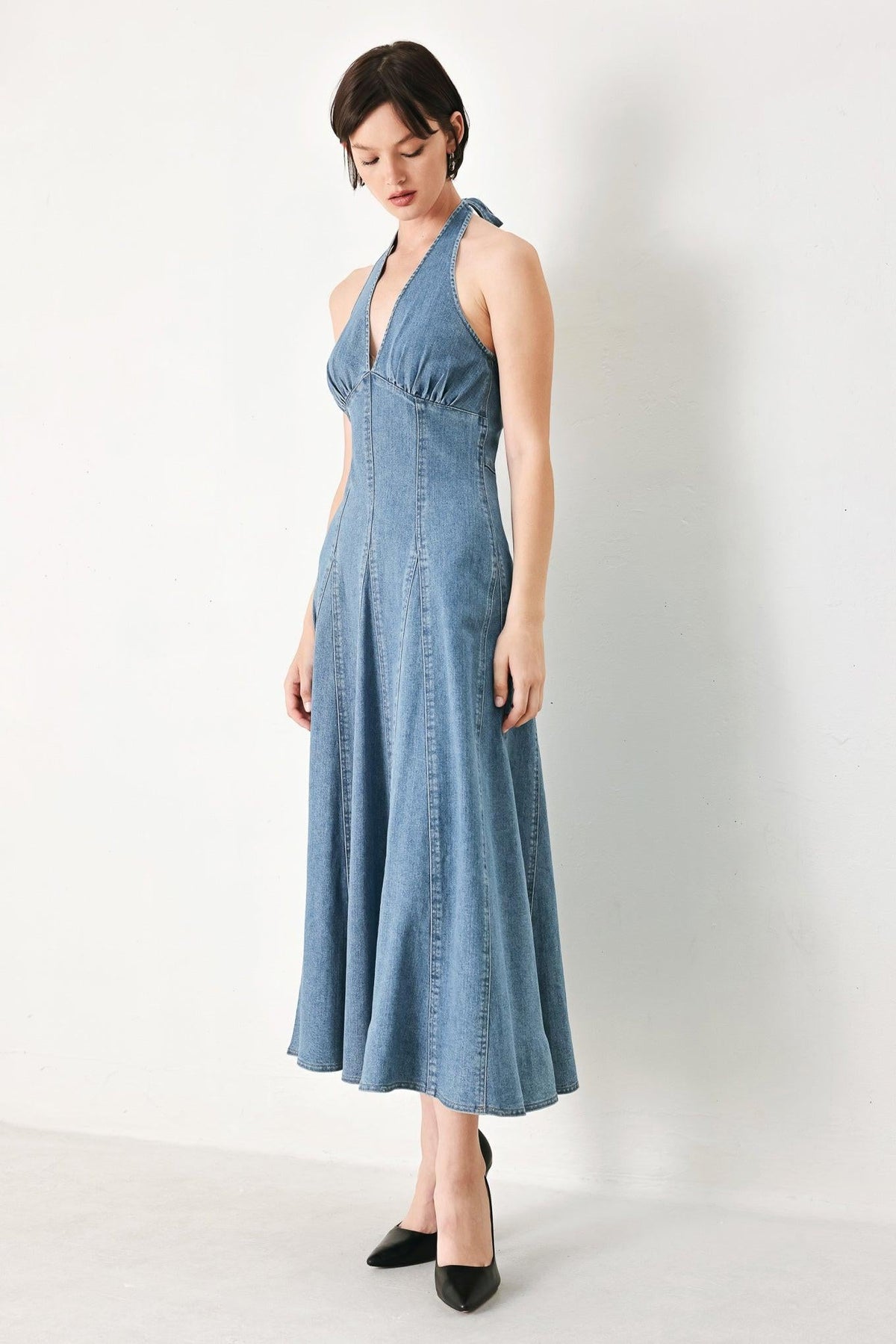 VESTIDO MIDI DE DENIM CON ESTAMPADO FLORAL AZUL