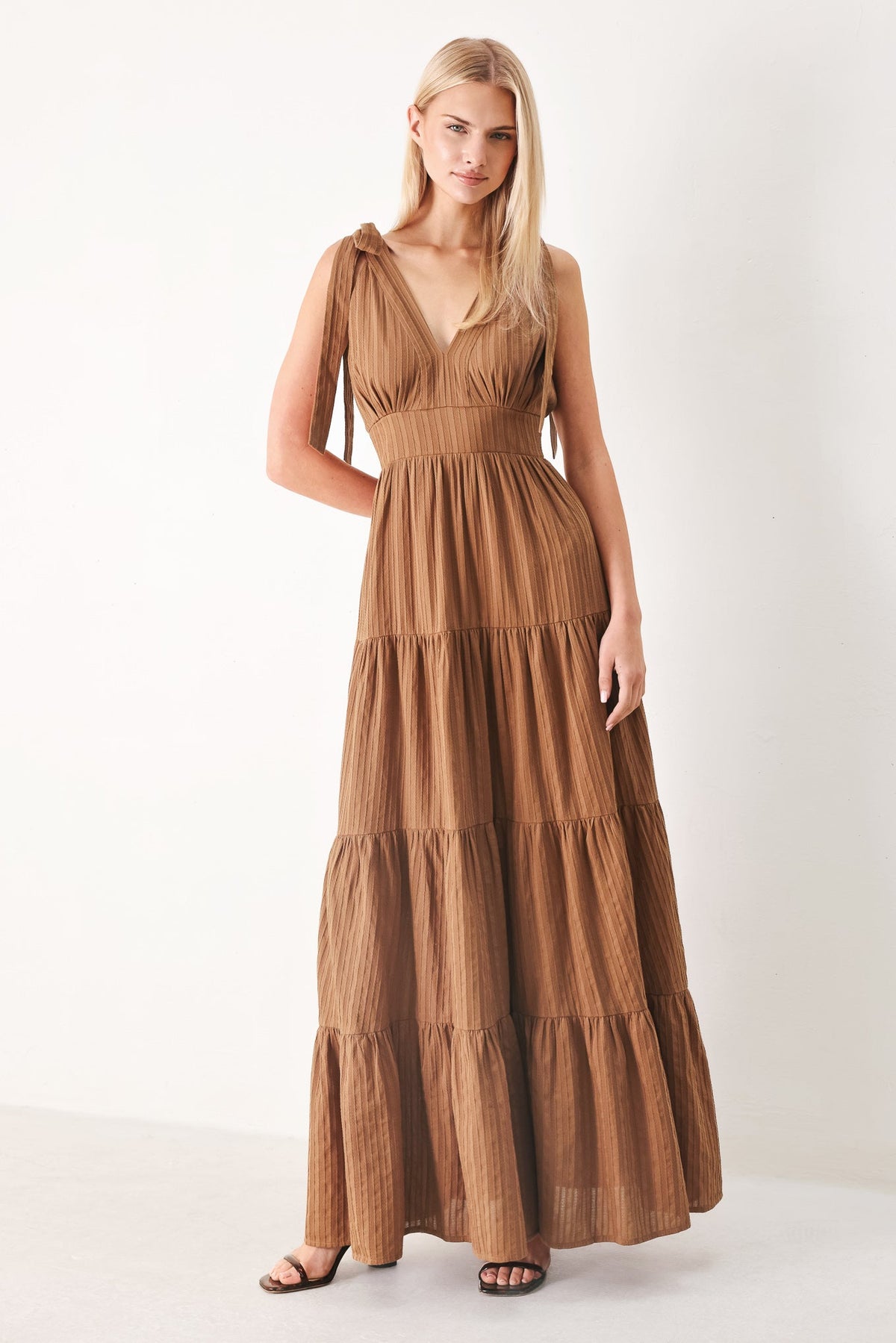 VESTIDO MAXI TEJIDO CALM BEAUTY
