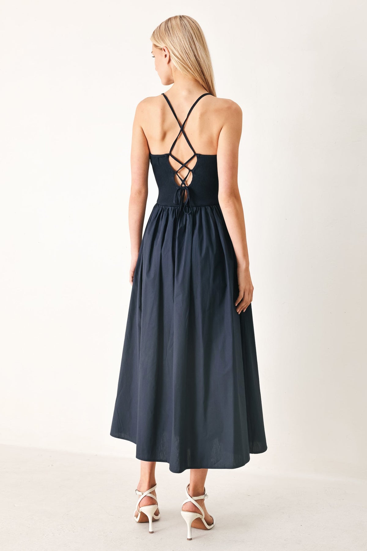 VESTIDO MIDI DE TEJIDO LIGERO AZUL MARINO