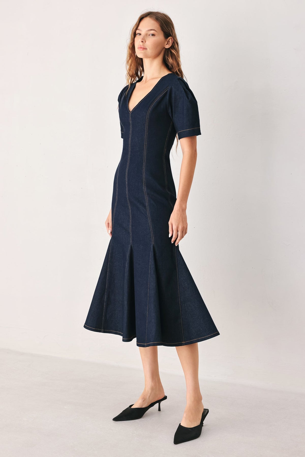 VESTIDO MIDI DE MEZCLILLA AFTER DARK