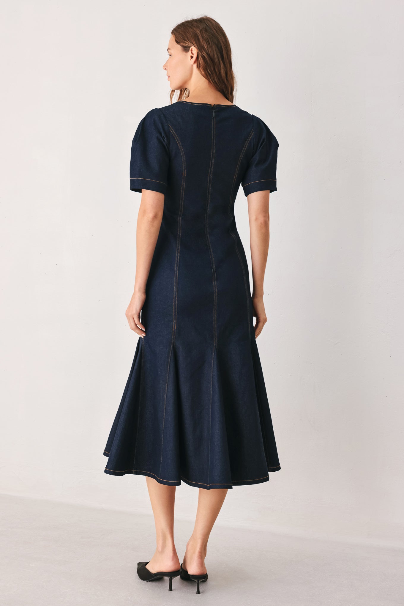 VESTIDO MIDI DE MEZCLILLA AFTER DARK