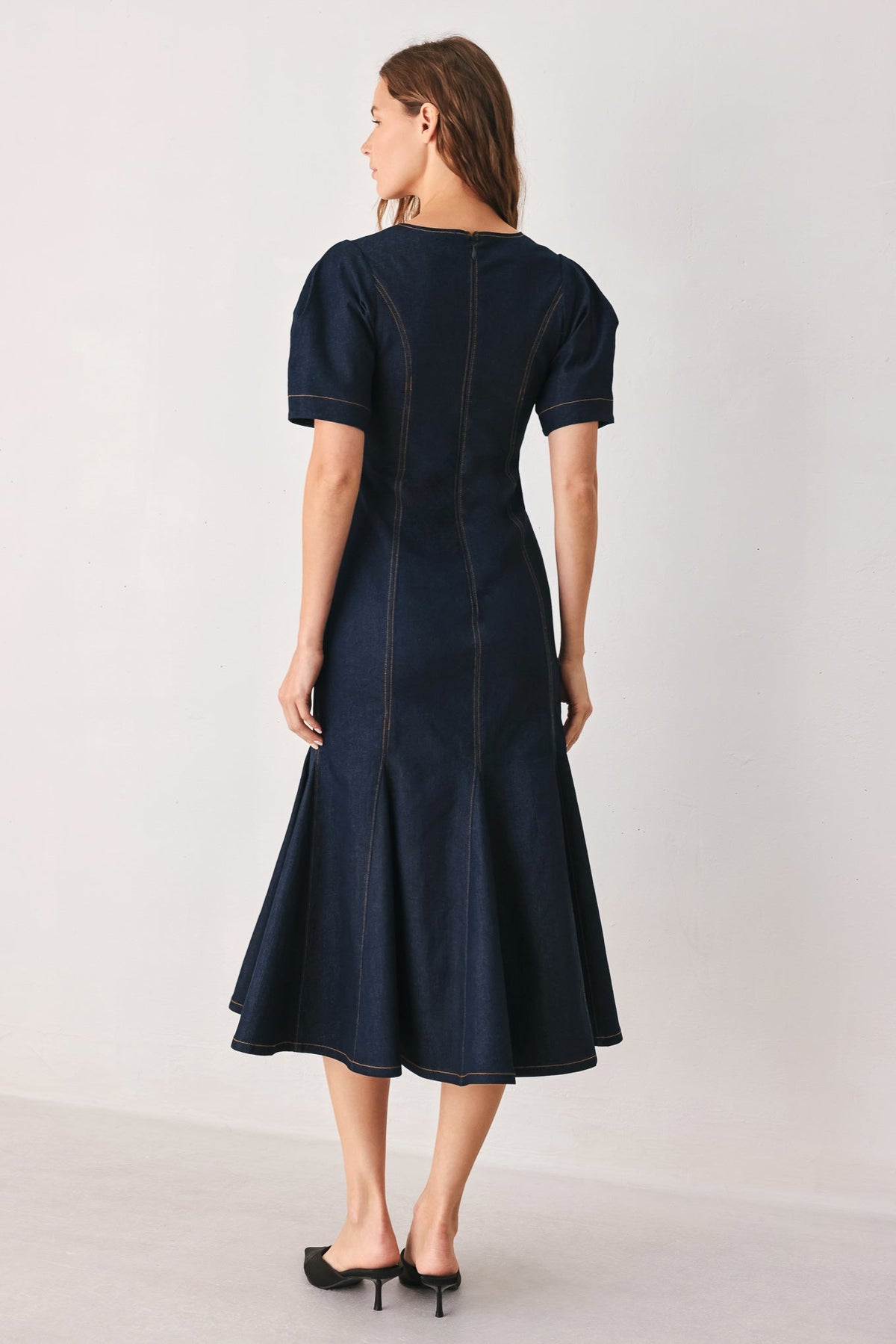 VESTIDO MIDI DE MEZCLILLA AFTER DARK