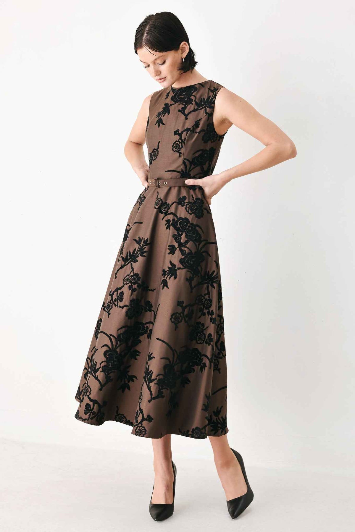 TRUFFLE BOTANIC GRACE WOVEN MIDI DRESS
