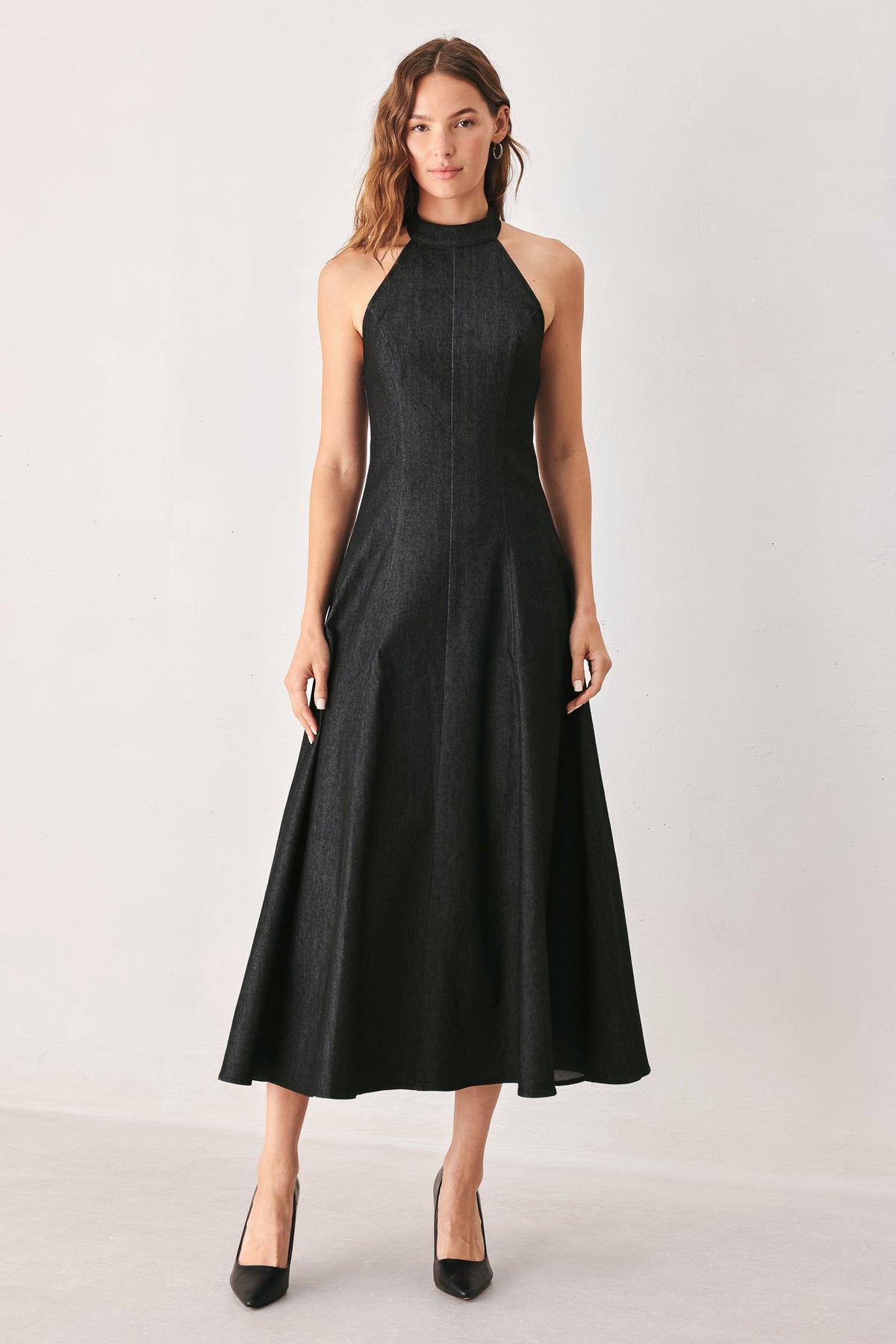 VESTIDO MIDI DE MEZCLILLA CON CUELLO HALTER AFTER DARK