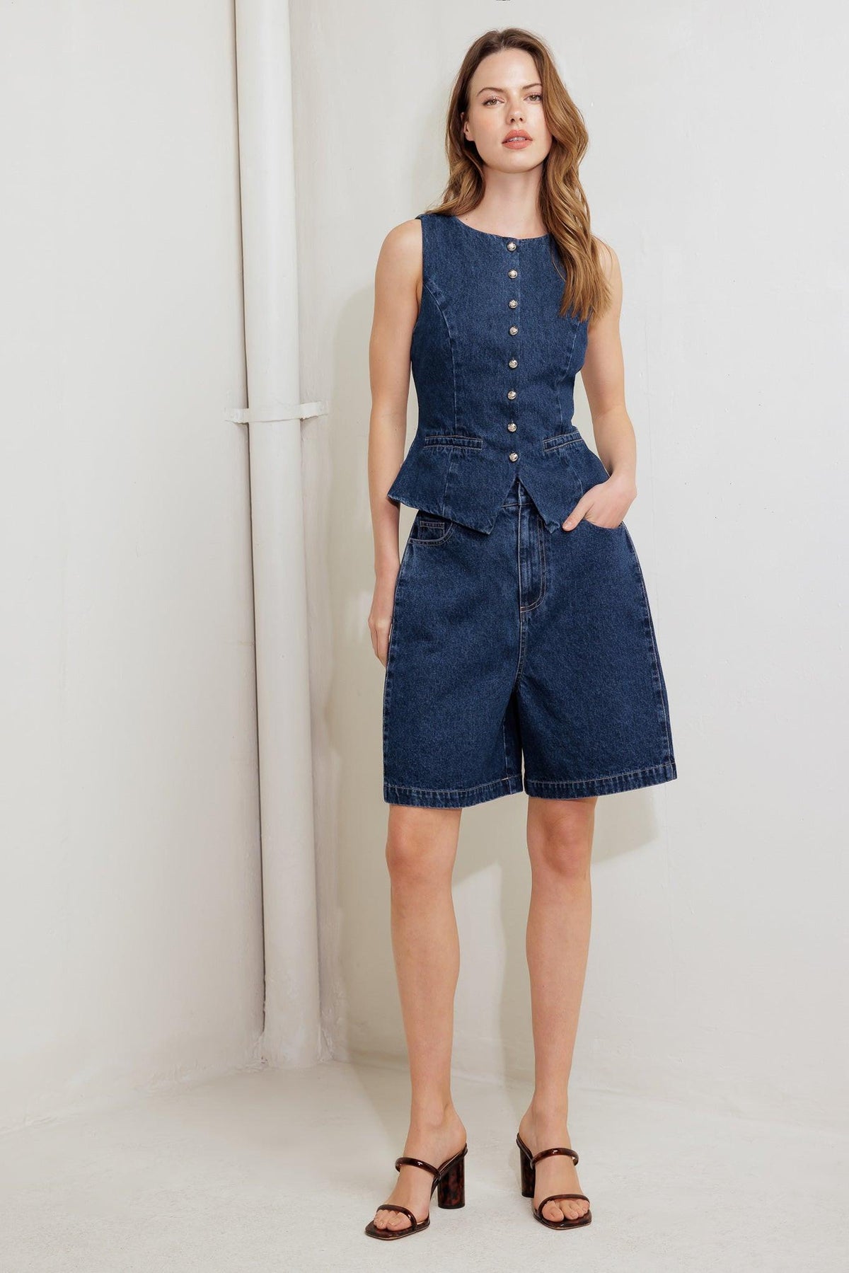 COFFEE PETAL DENIM VEST