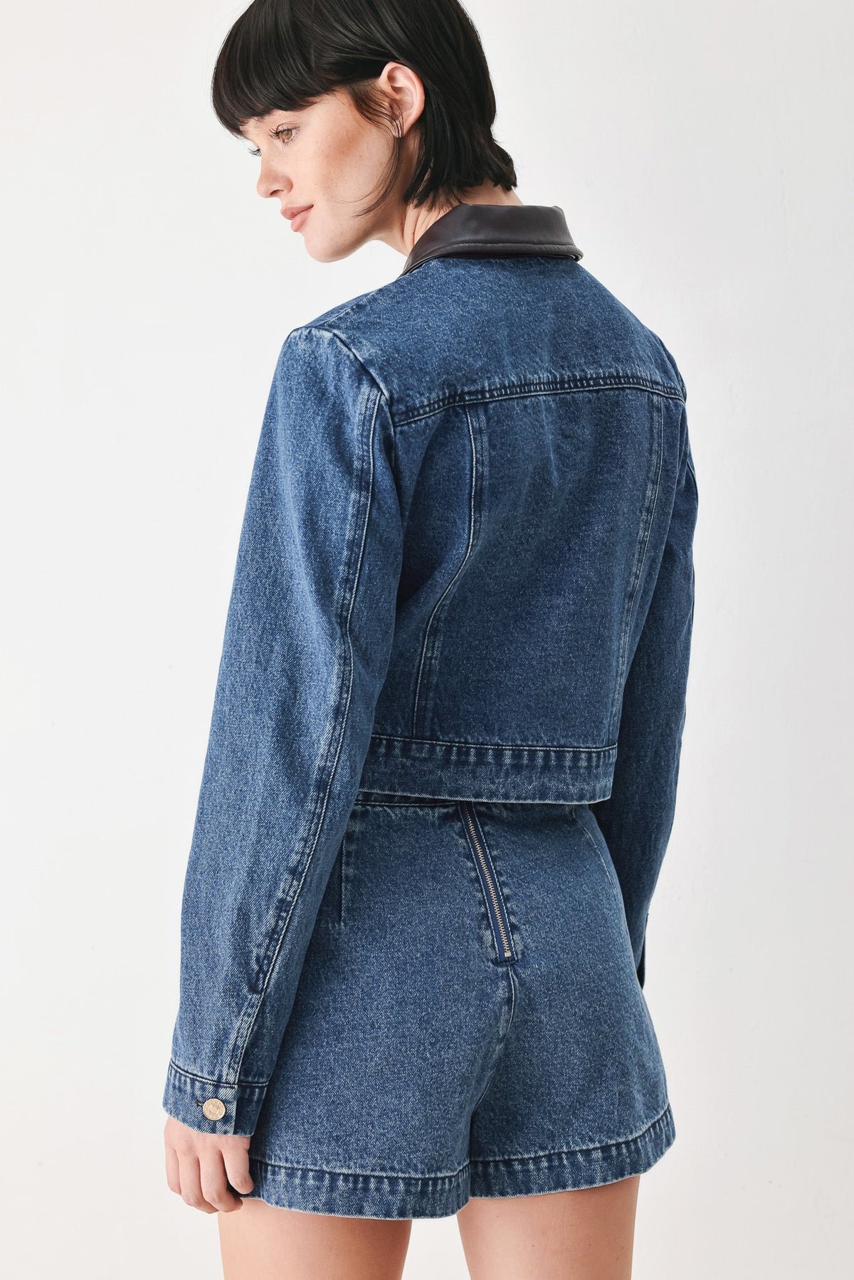 CHAQUETA CORTA DE DENIM VINTAGE DENIM RENDEZVOUS