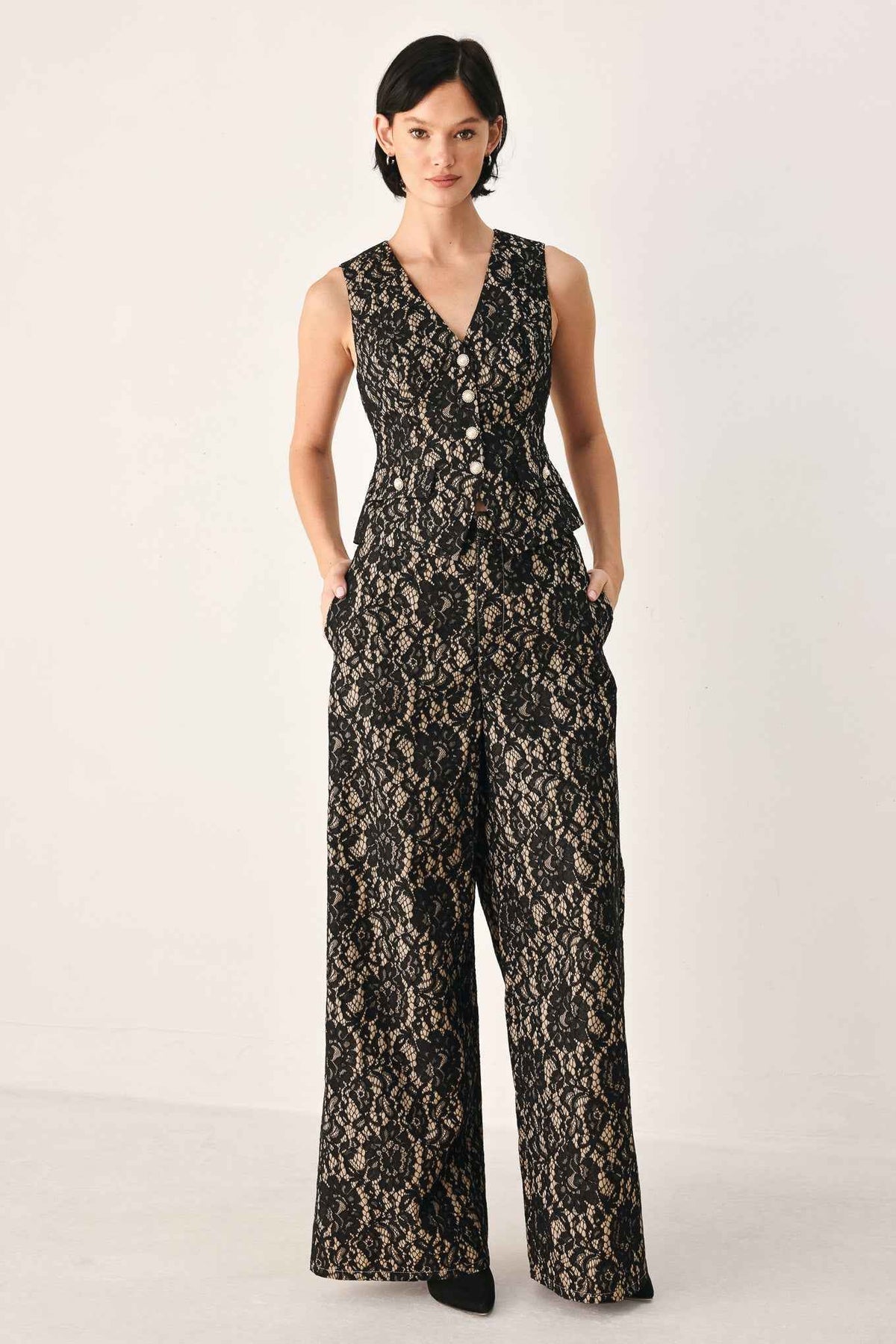 LACE THEORY BLACK/CAMEL WOVEN VEST