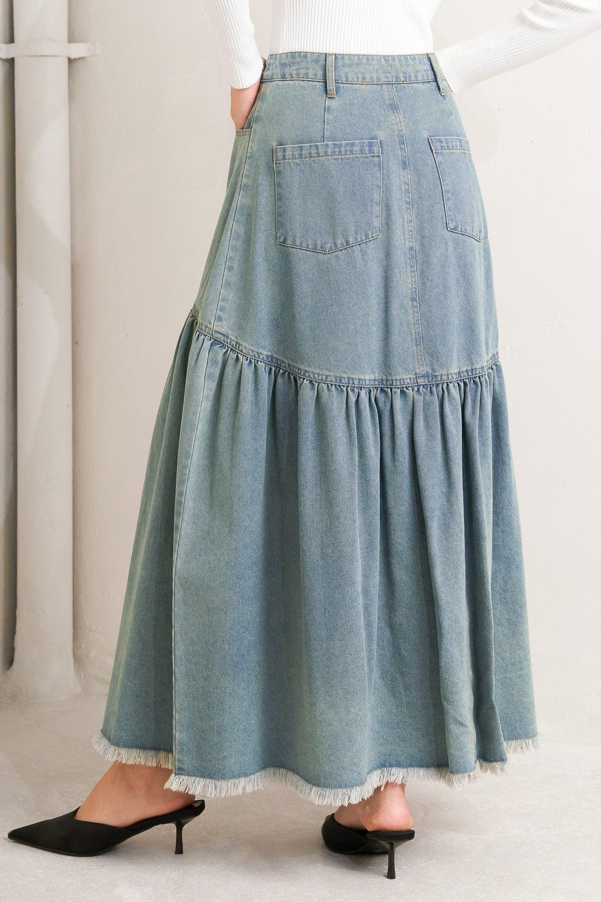 INTRICATE CHARM DENIM MIDI SKIRT