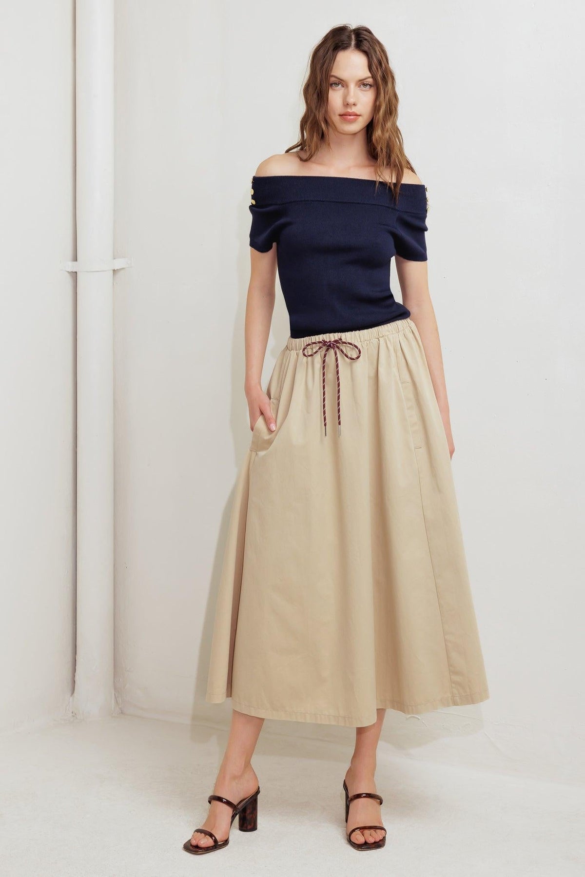 FALDA MIDI TEJIDA PARISIENNE PARA EL FIN DE SEMANA