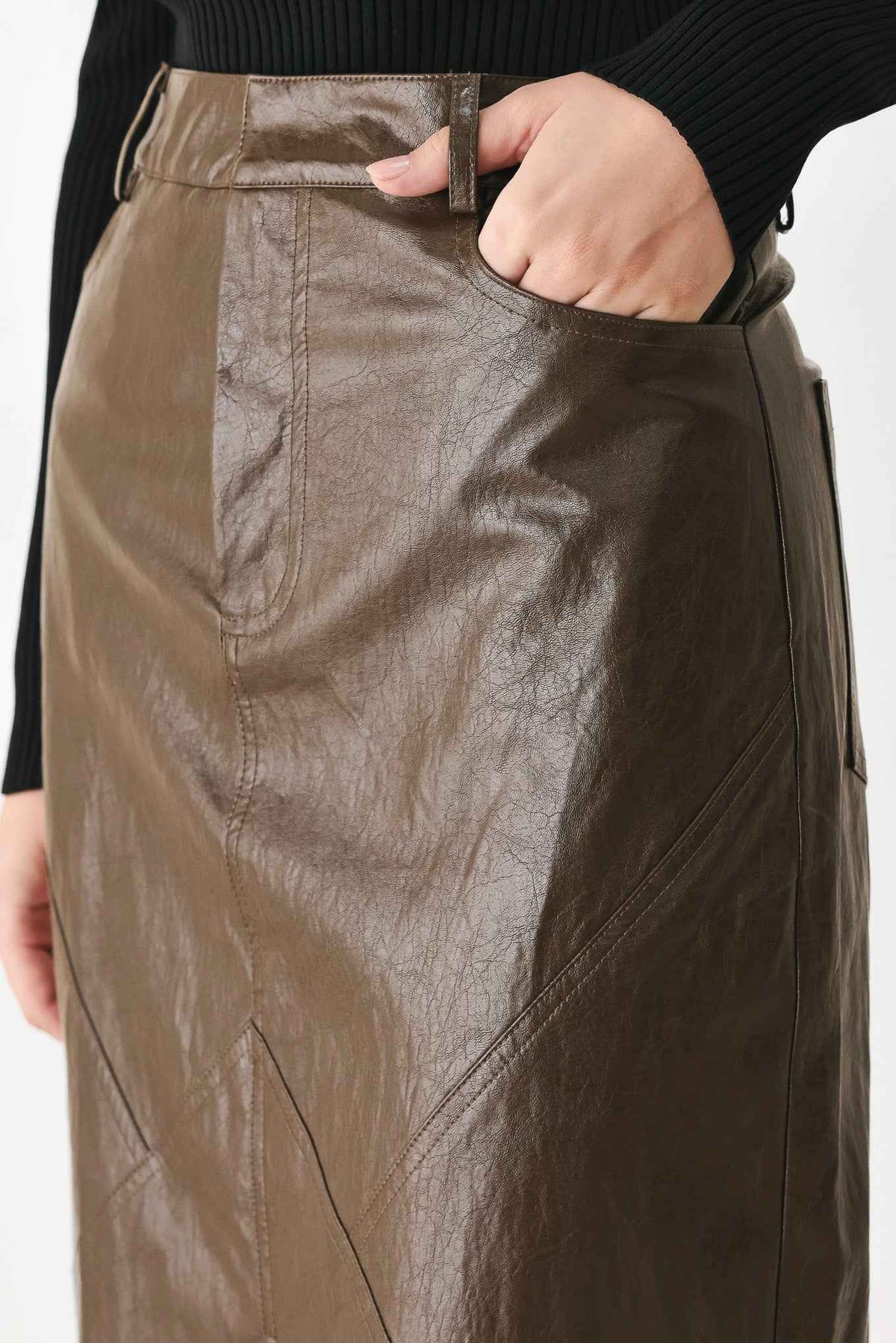 STONE LEATHER COLUMN FAUX LEATHER PENCIL SKIRT