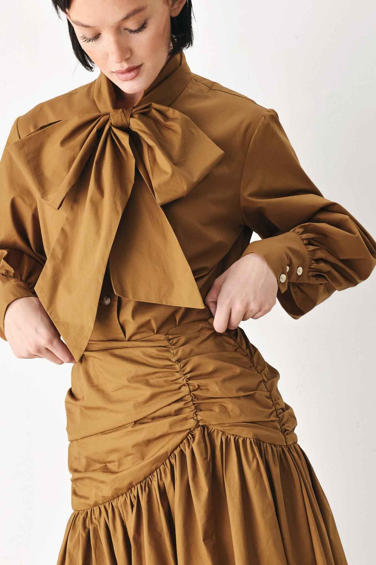 GOLDEN BROWN CASCADE WOVEN MIDI SKIRT