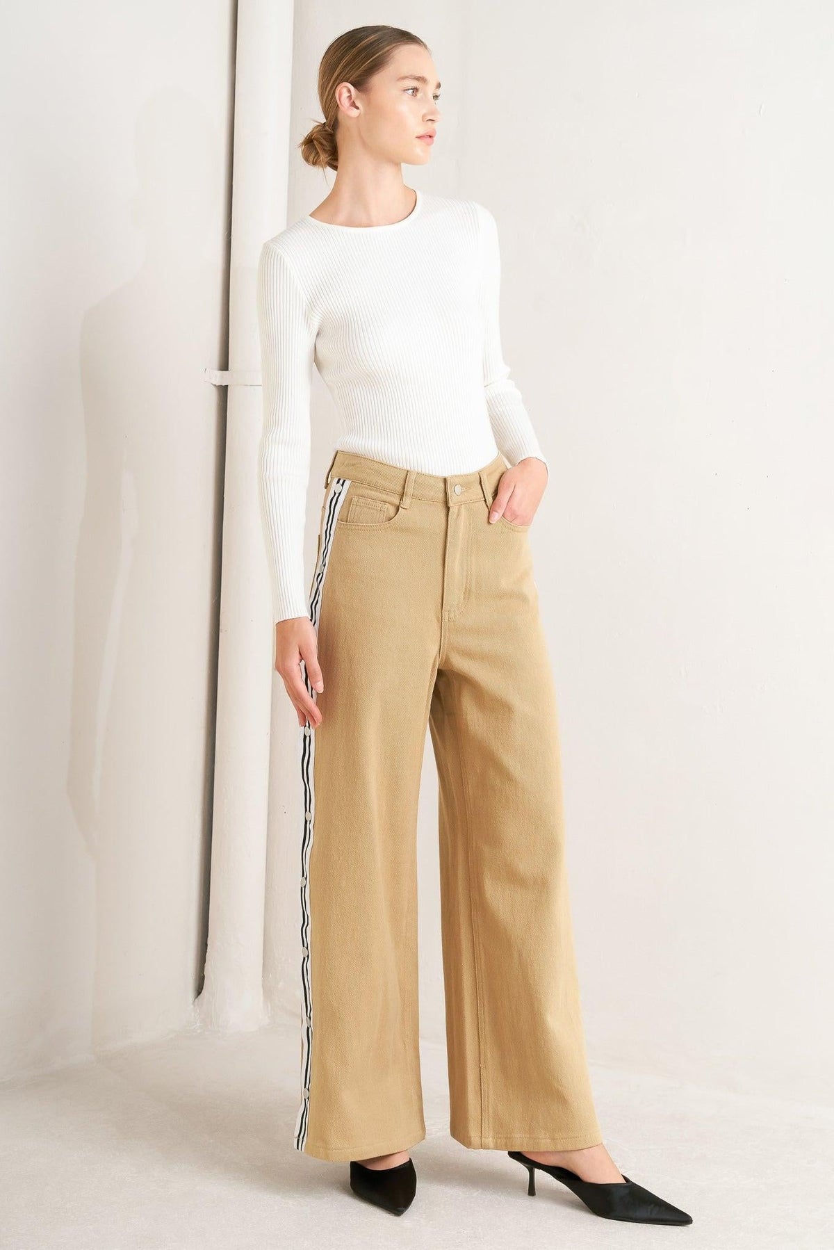 PANTALONES DE SARGA TEJIDA DE ELEVACIÓN ELEGANTE