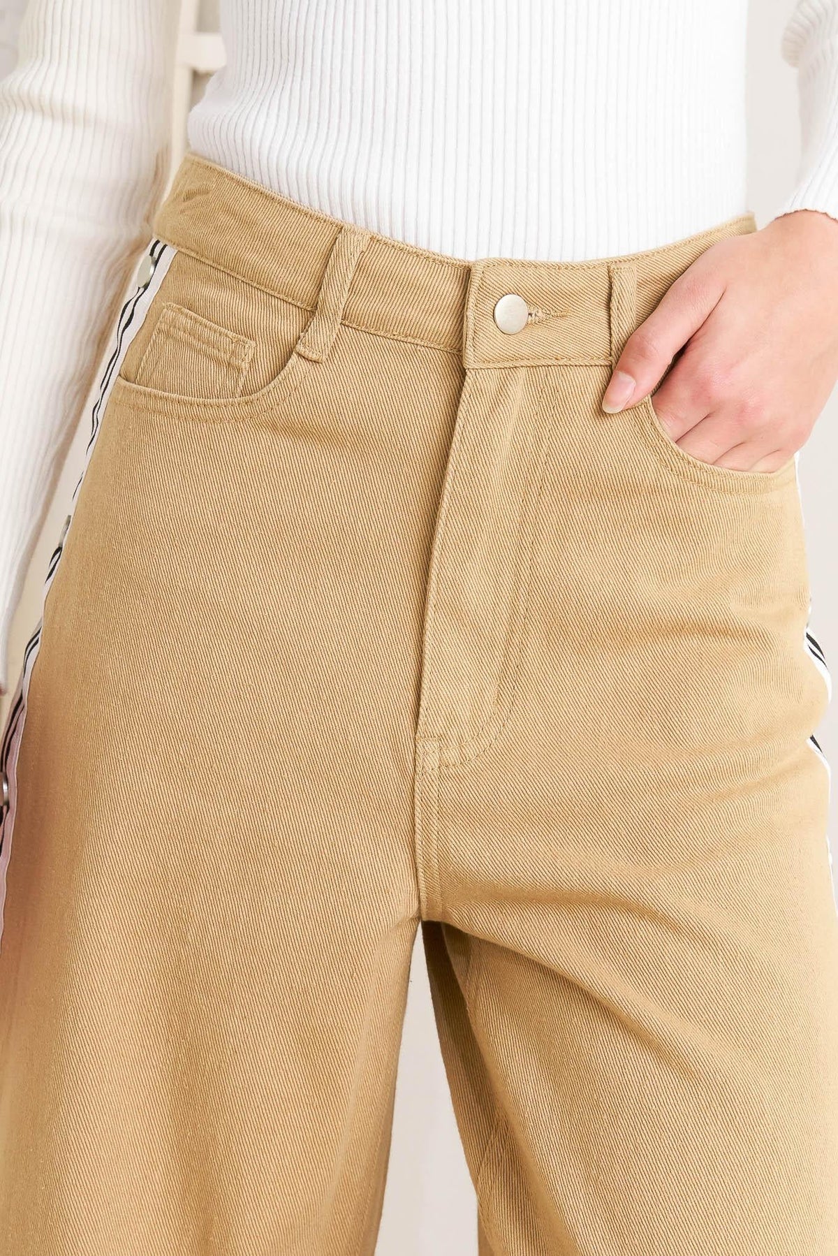 PANTALONES DE SARGA TEJIDA DE ELEVACIÓN ELEGANTE