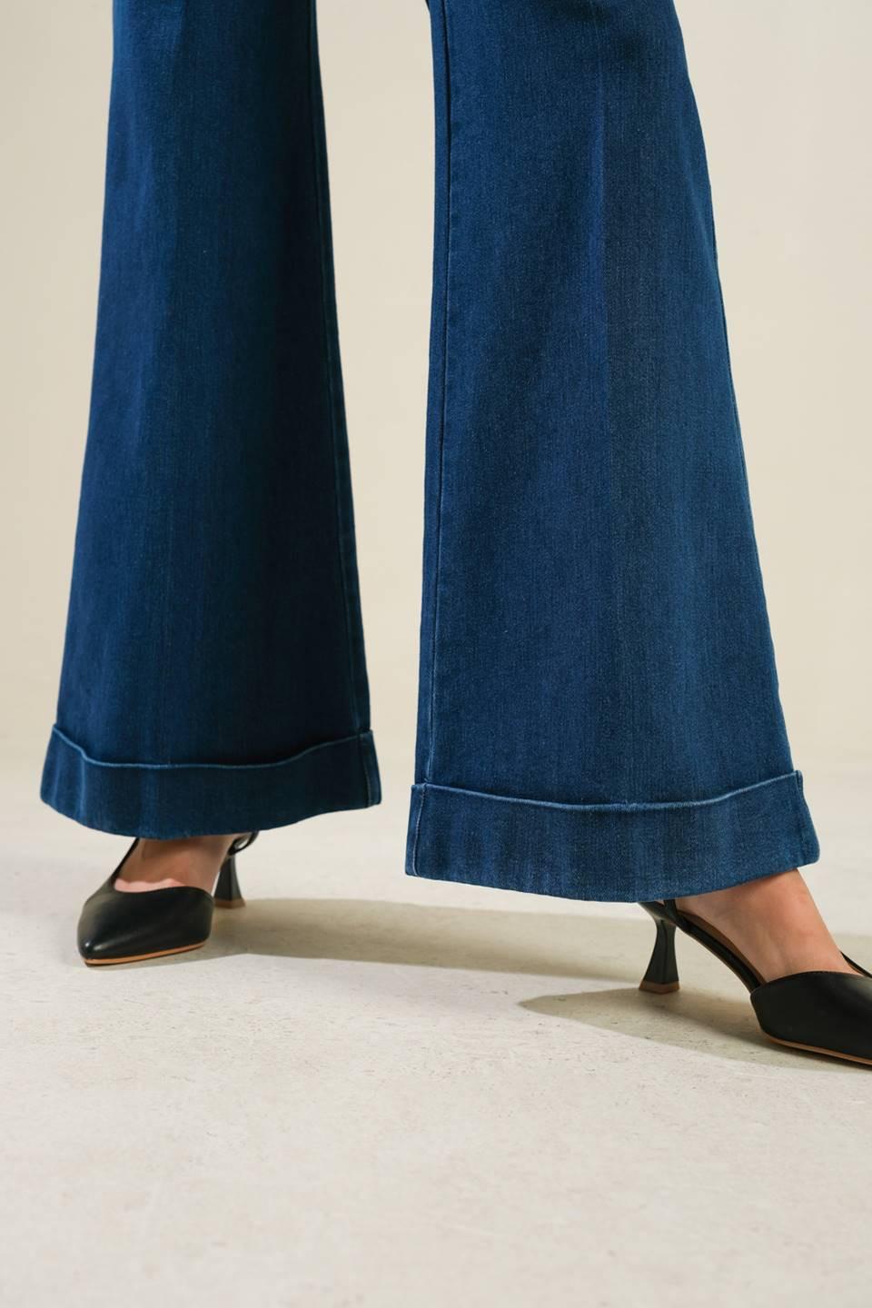 NUESTROS PANTALONES VAQUEROS GREATEST LOVE