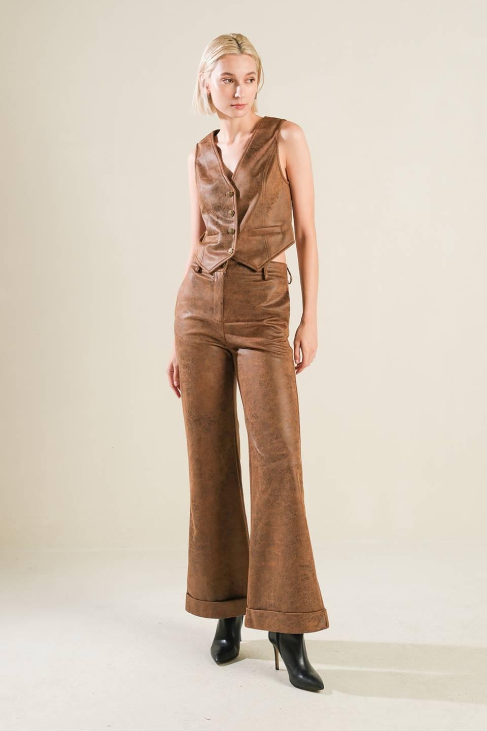 UN REGALO DE LOVE LEATHER PANTS
