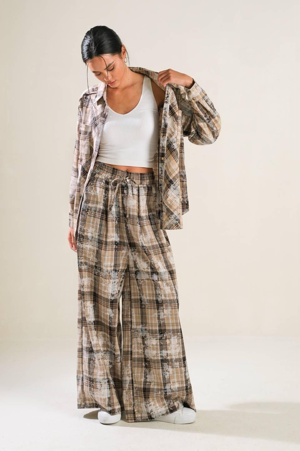 PANTALONES TEJIDOS DE ENCANTO ATEMPORAL