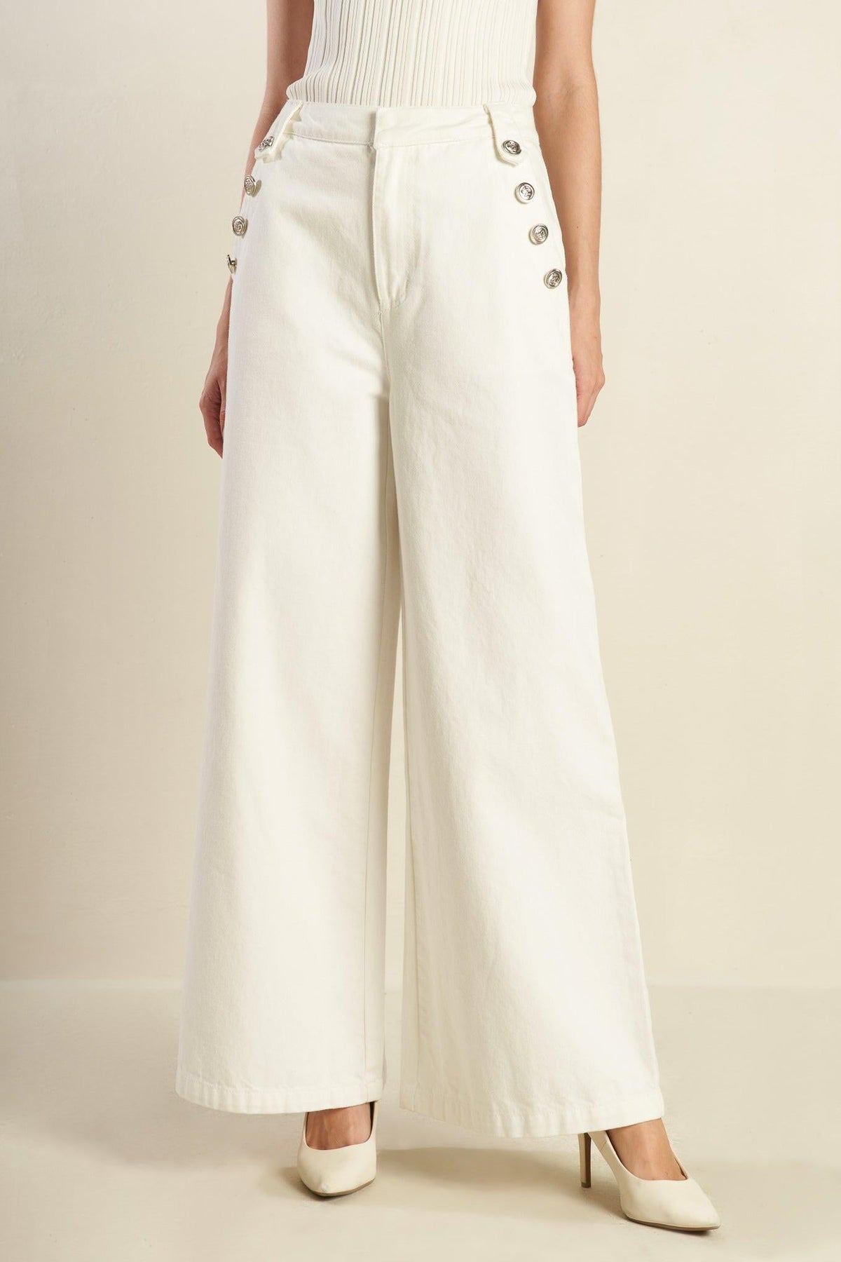 PANTALONES TEJIDOS TONO DELICADO